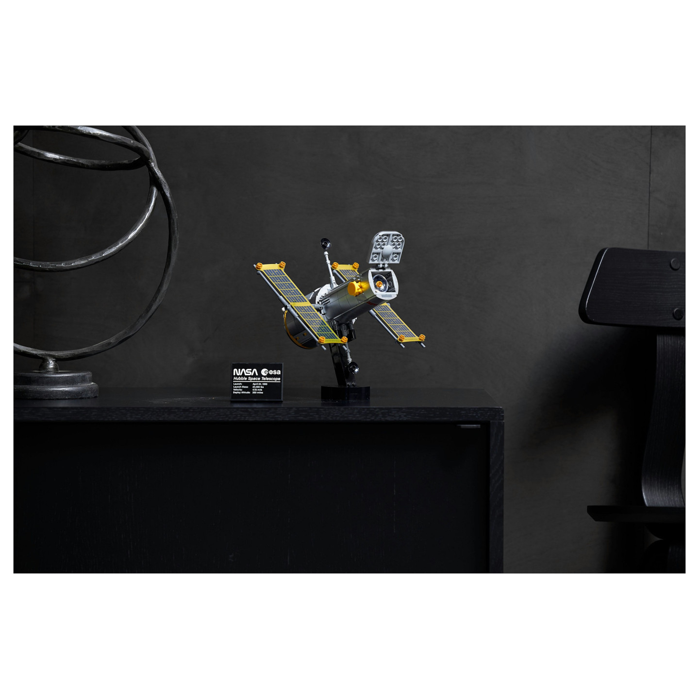 LEGO Creator Expert - NASA-Spaceshuttle Discovery — Buy in Cyprus with Fast Delivery