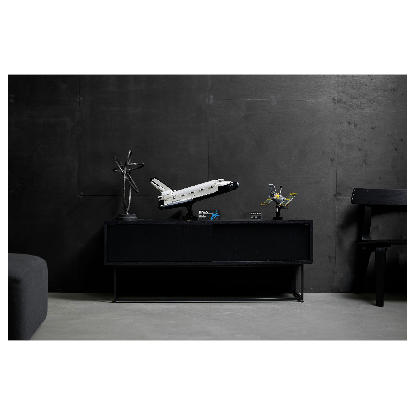 LEGO Creator Expert - NASA-Spaceshuttle Discovery — Buy in Cyprus with Fast Delivery
