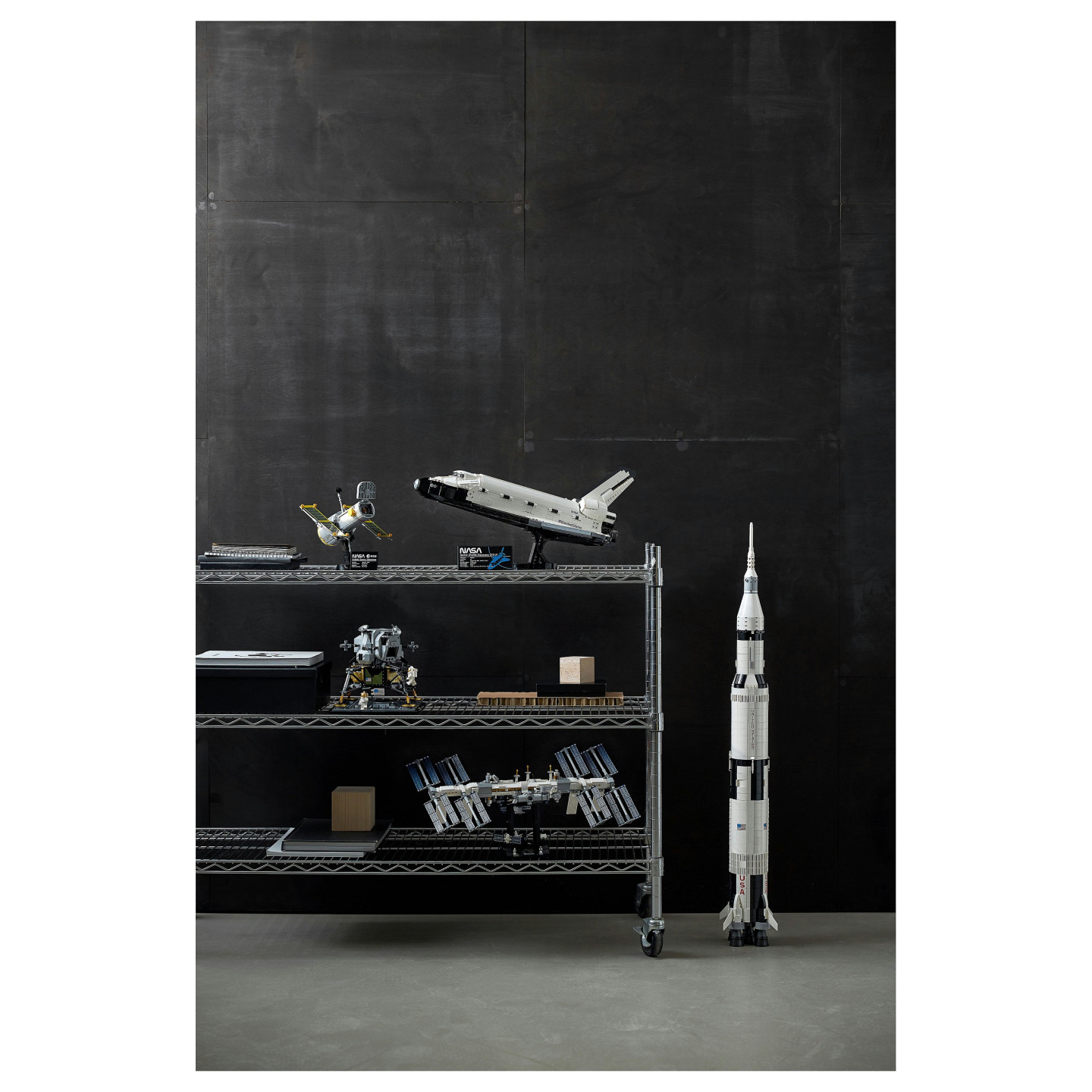 LEGO Creator Expert - NASA-Spaceshuttle Discovery — Buy in Cyprus with Fast Delivery