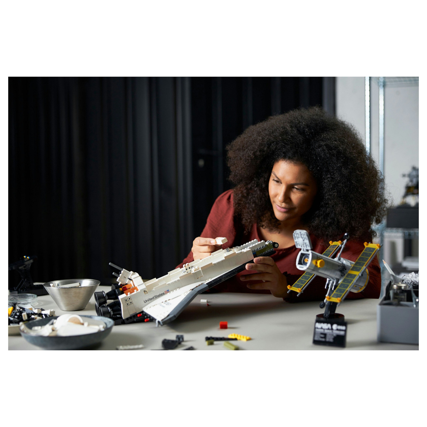 LEGO Creator Expert - NASA-Spaceshuttle Discovery — Buy in Cyprus with Fast Delivery