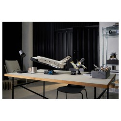 LEGO Creator Expert - NASA-Spaceshuttle Discovery — Buy in Cyprus with Fast Delivery
