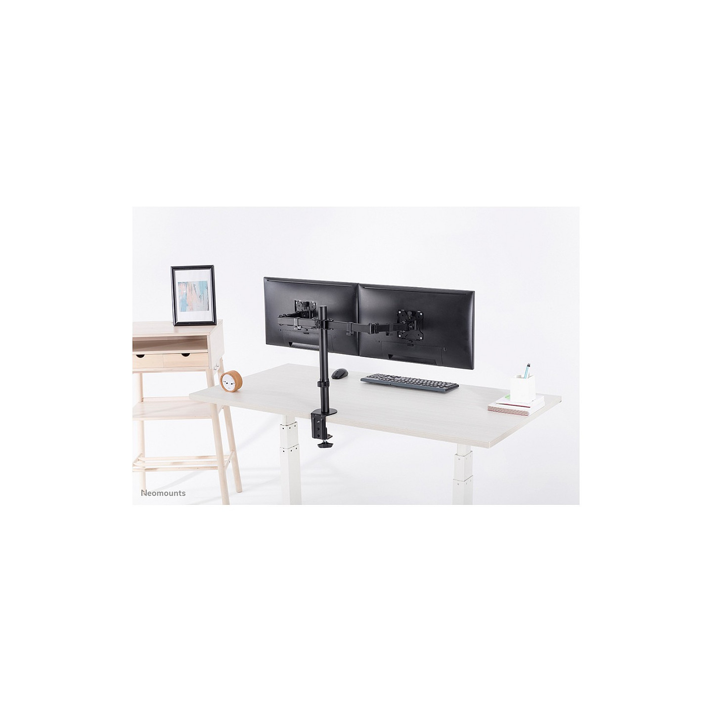 Neomounts FPMA-D550DBLACK Tischhalterung für zwei Flachbildschirme bis 32' - Schwarz — Buy in Cyprus with Fast Delivery