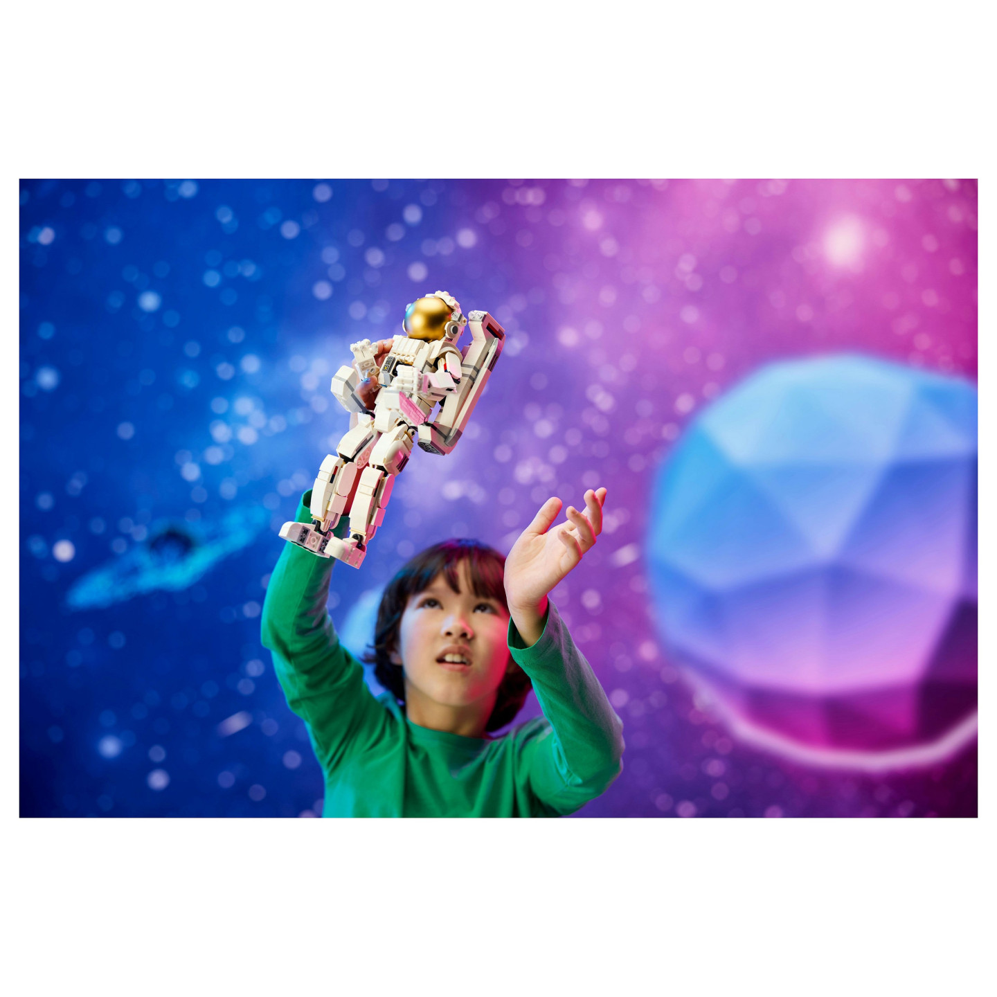 LEGO Creator 3-in-1 Astronaut im Weltraum 31152 — Buy in Cyprus with Fast Delivery