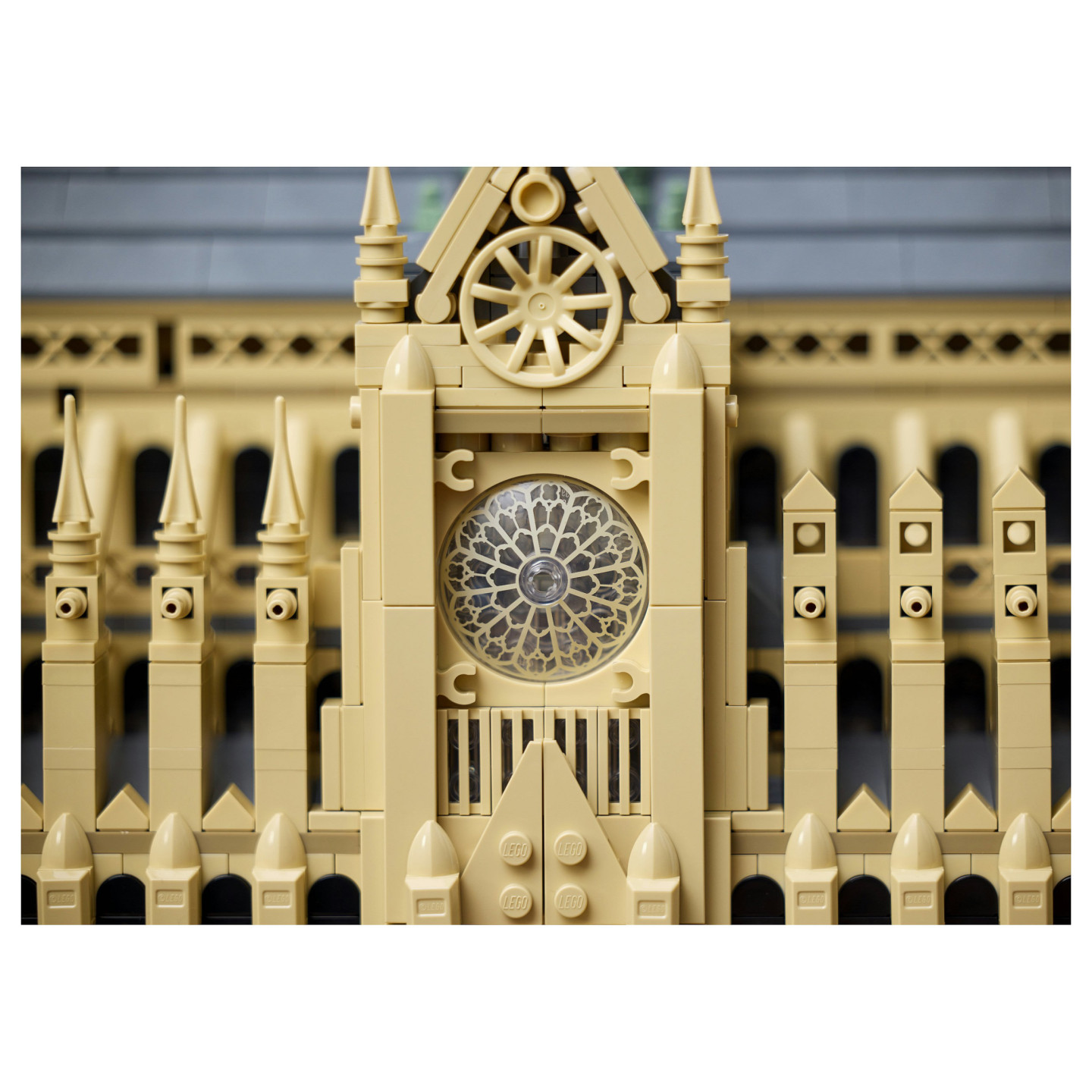 LEGO Architecture Notre-Dame de Paris 21061 — Buy in Cyprus with Fast Delivery