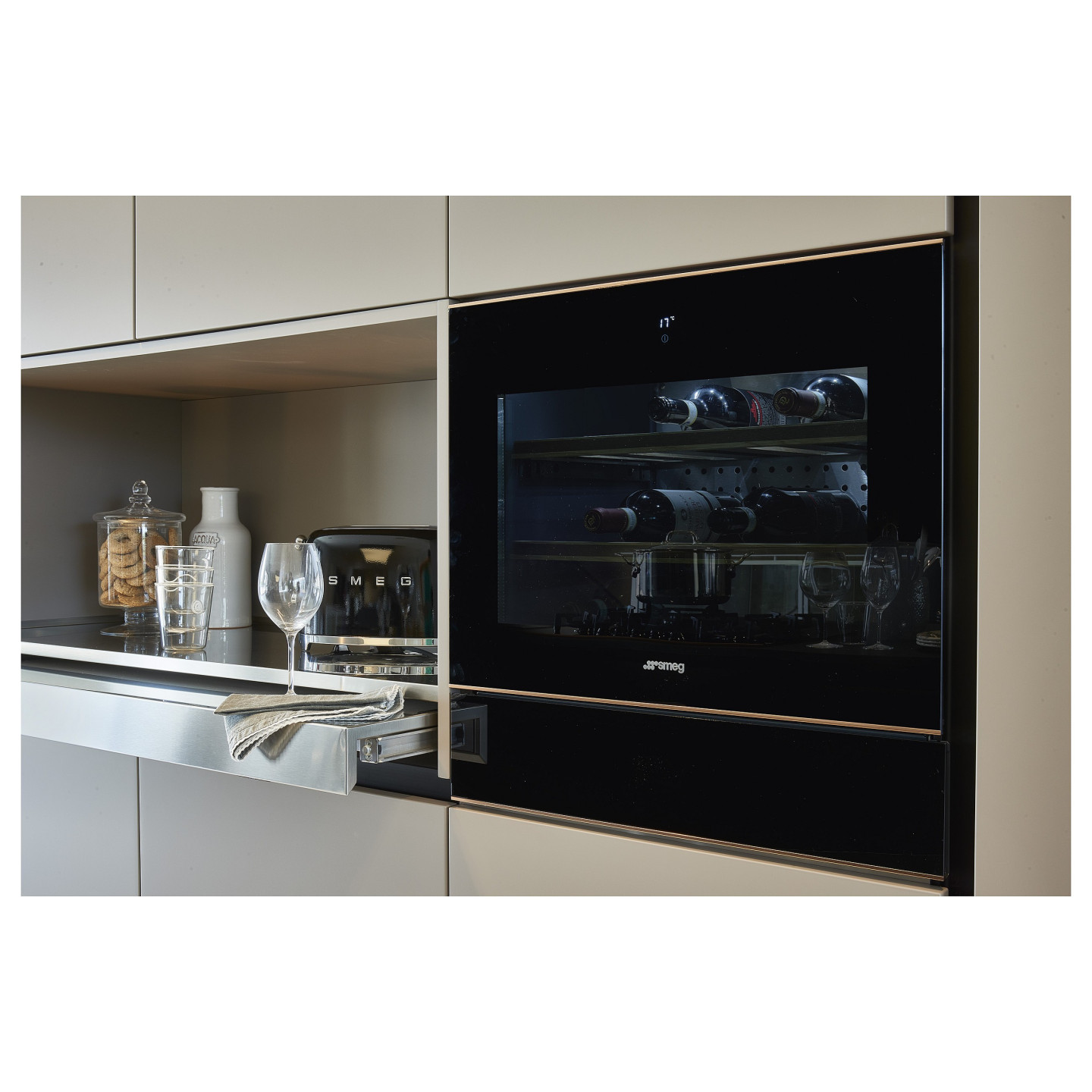 SMEG Toaster 2-Schlitz kompakt 50s Style TSF01BLEU. Schwarz. Hochglanz — Buy in Cyprus with Fast Delivery