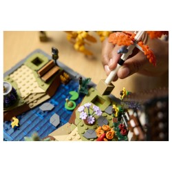 LEGO 11372 Icons Herbstlicher Landhausgarten — Buy in Cyprus with Fast Delivery
