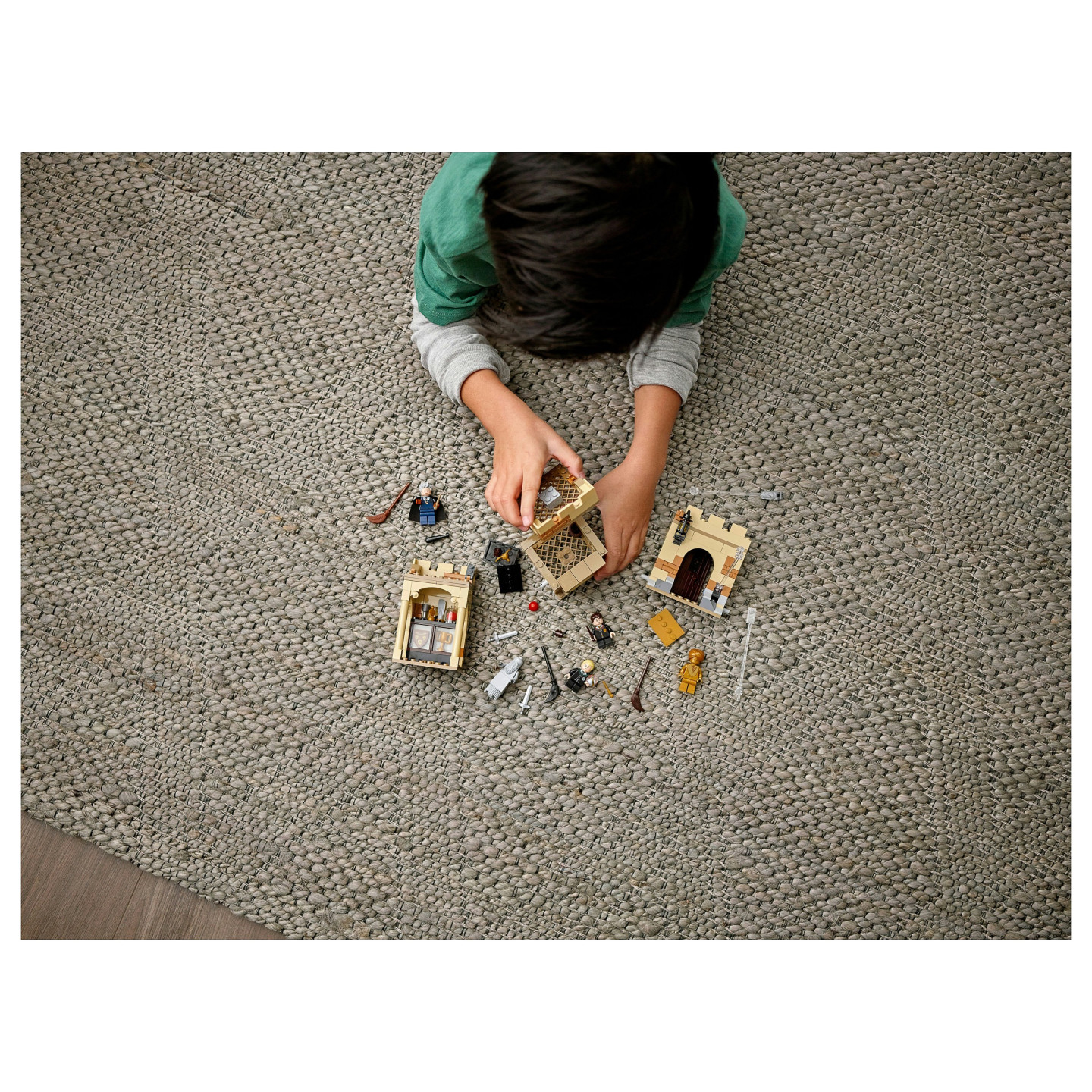 LEGO Harry Potter Hogwarts Erste Flugstunde 76395 — Buy in Cyprus with Fast Delivery