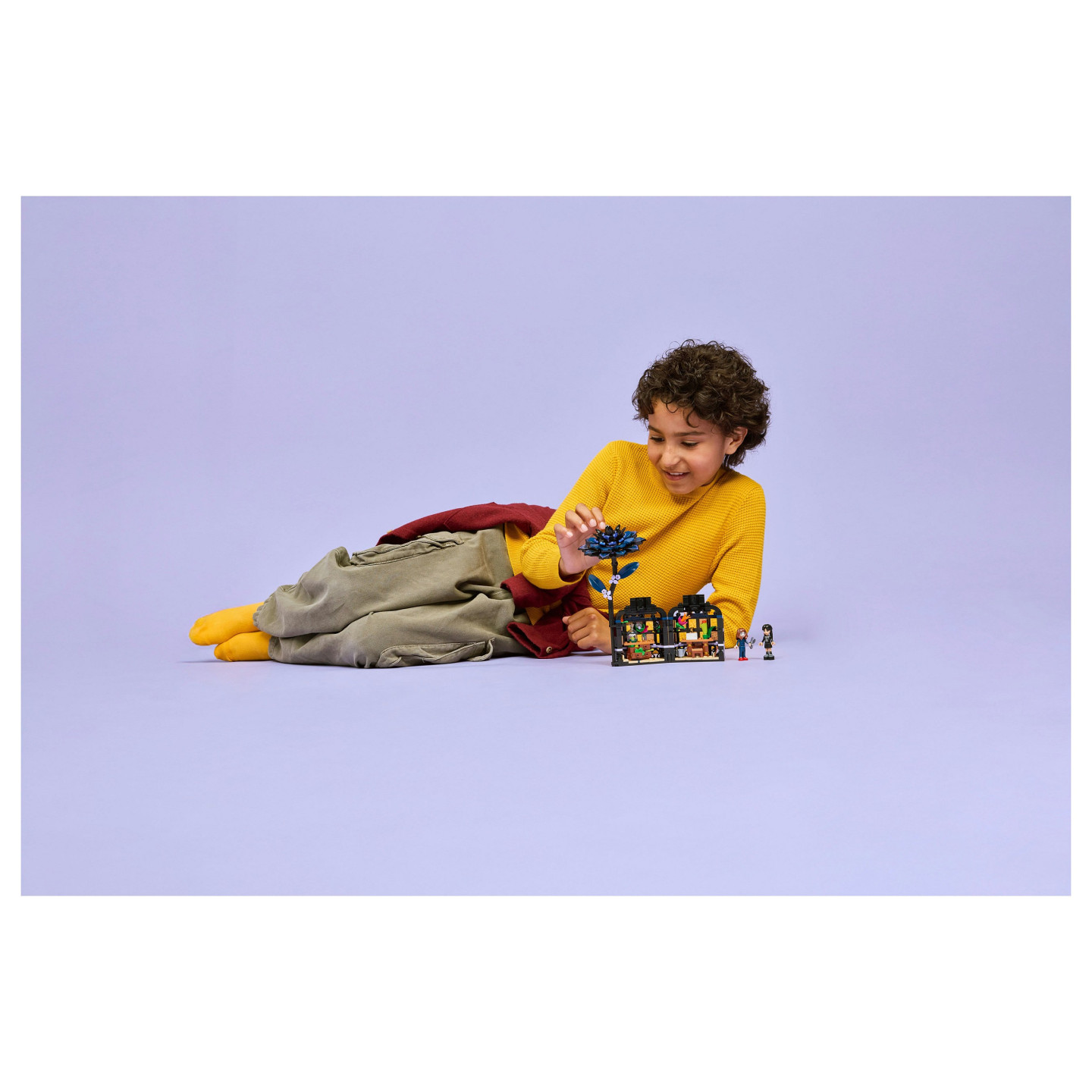 LEGO 76784 Wednesday Schwarze Dahlie — Buy in Cyprus with Fast Delivery