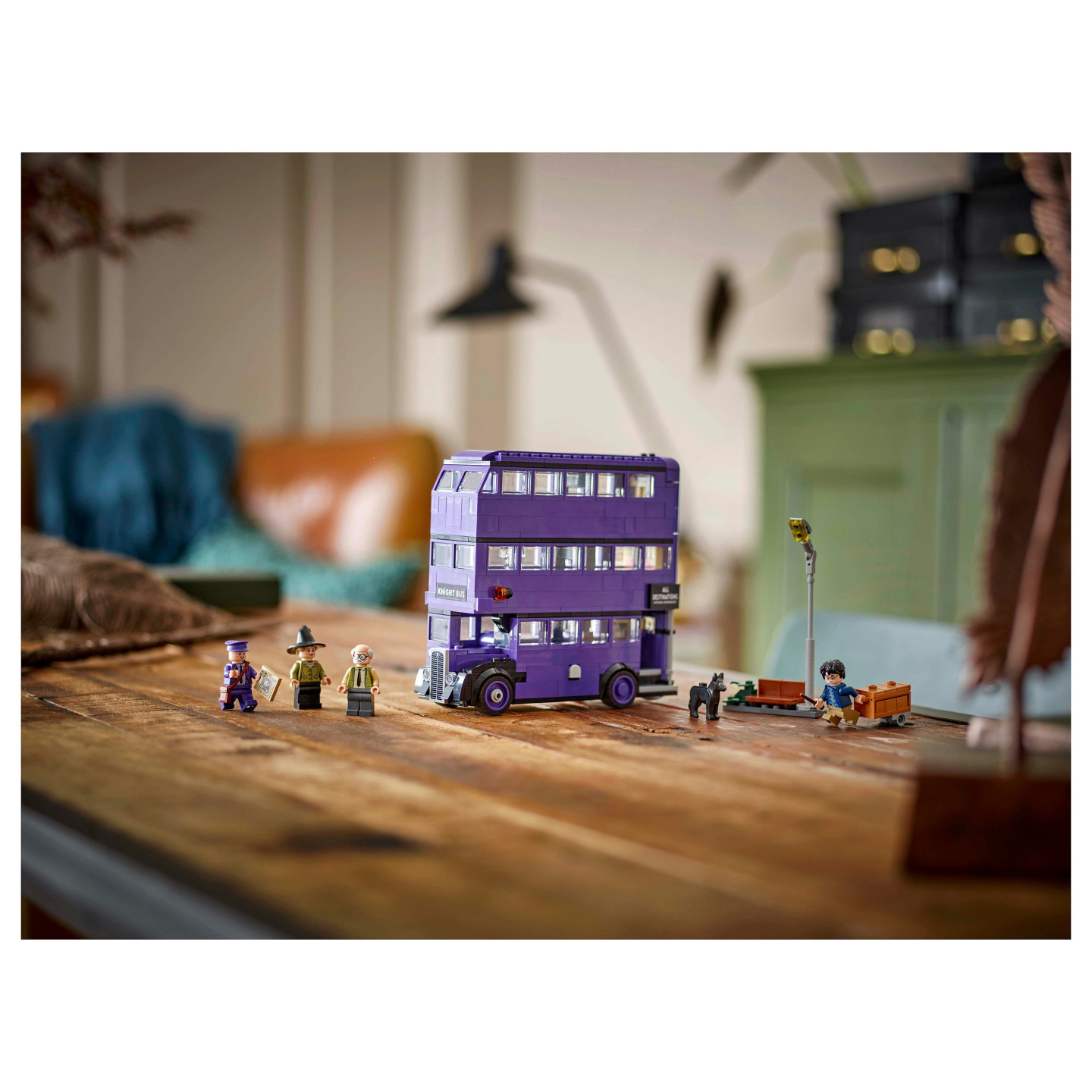 LEGO Harry Potter Abenteuer mit dem Fahrenden Ritter 76446 — Buy in Cyprus with Fast Delivery