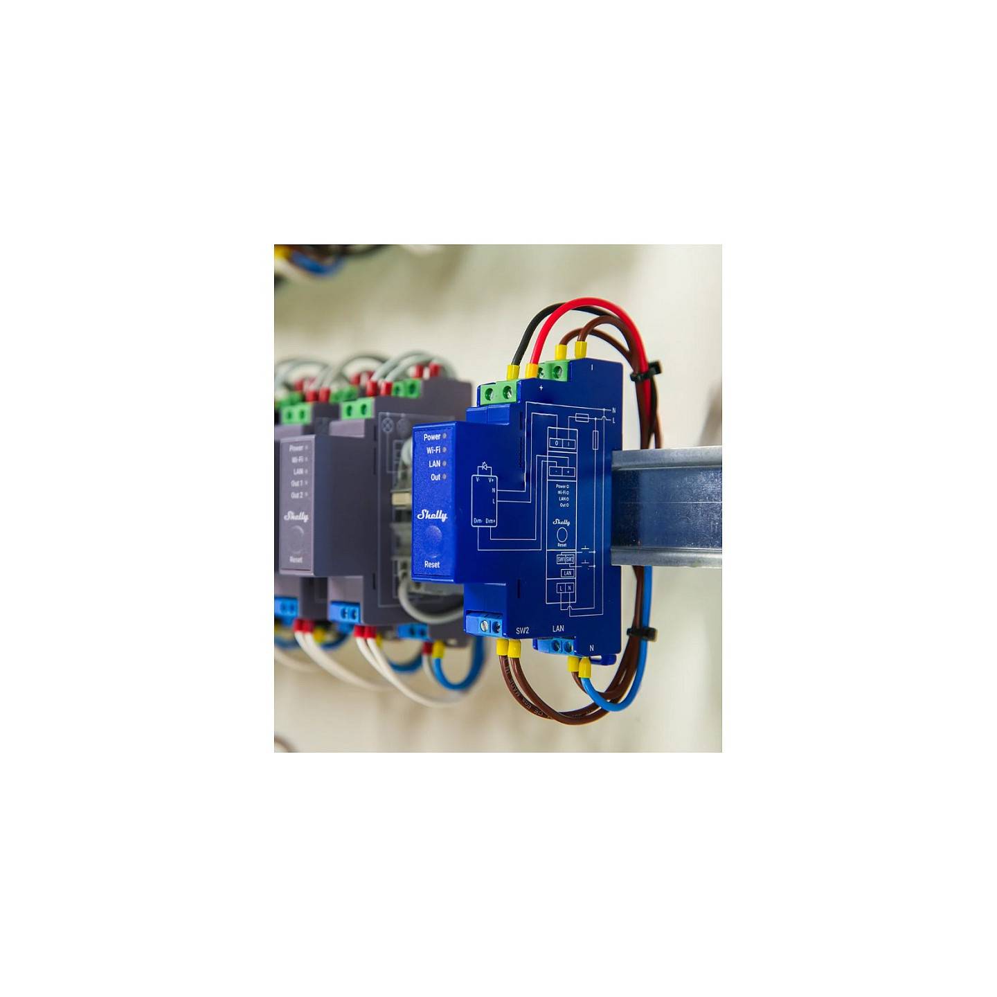 Shelly Relais 'Pro Dimmer 0 1-10V PM' WLAN LAN BT Messfunktion DIN-Rail — Buy in Cyprus with Fast Delivery