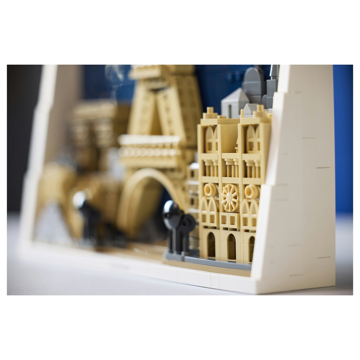 LEGO 21064 Architecture Paris - Stadt der Liebe — Buy in Cyprus with Fast Delivery