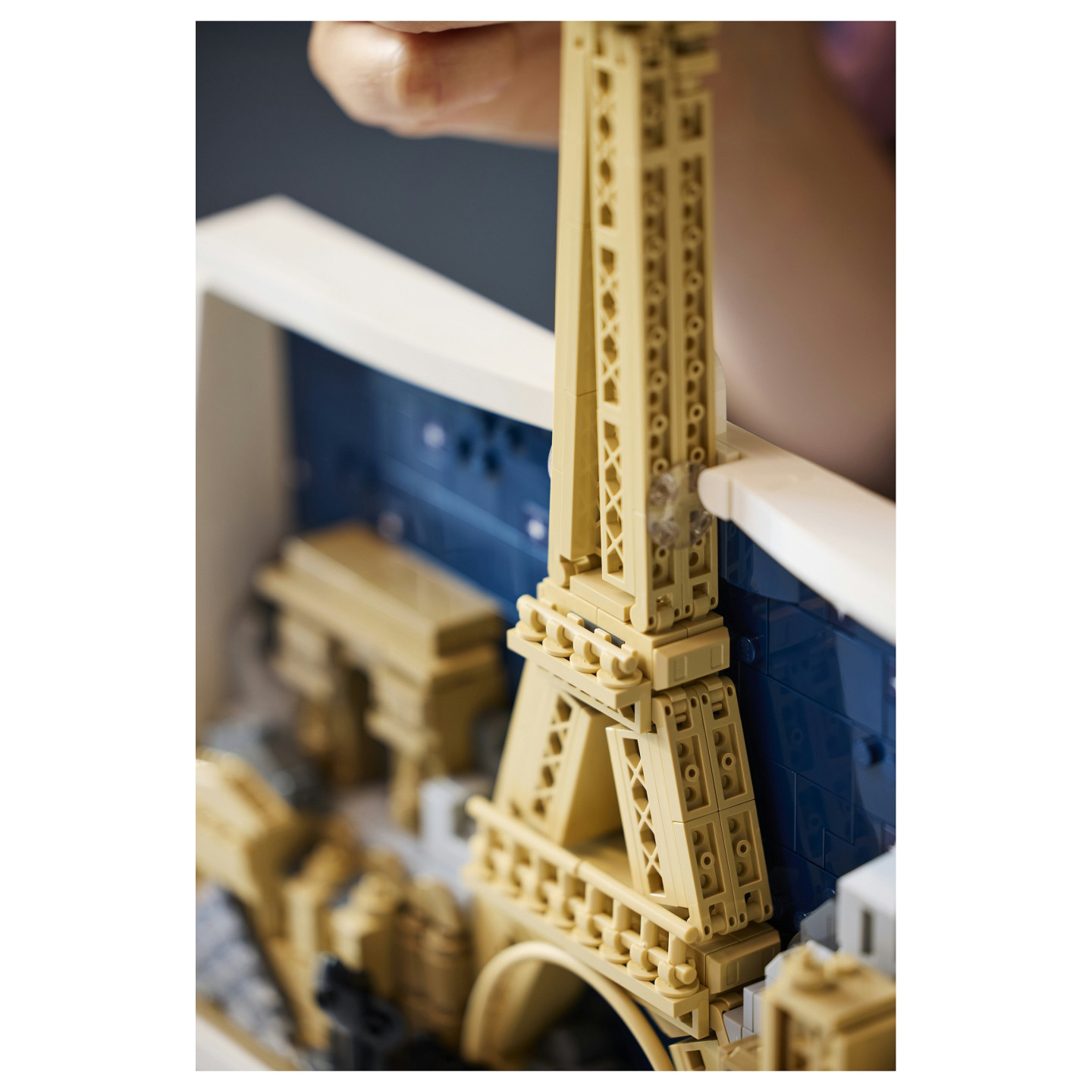 LEGO 21064 Architecture Paris - Stadt der Liebe — Buy in Cyprus with Fast Delivery