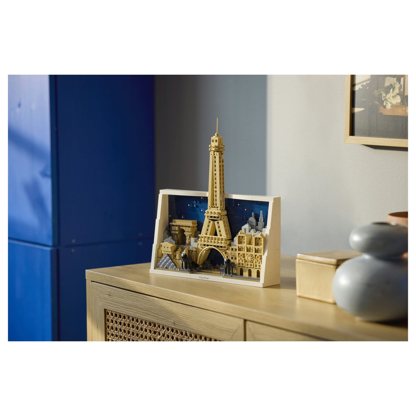 LEGO 21064 Architecture Paris - Stadt der Liebe — Buy in Cyprus with Fast Delivery