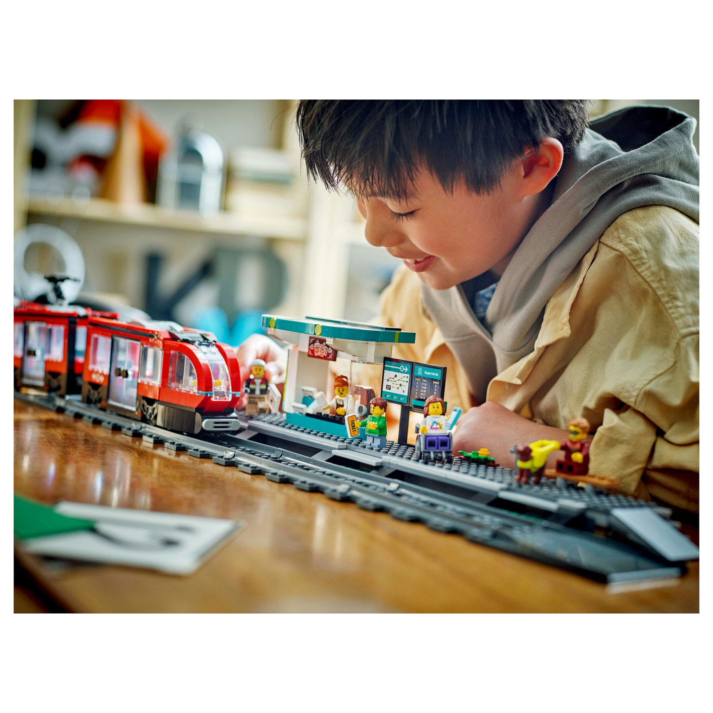 LEGO 60423 City Straßenbahn mit Haltestelle — Buy in Cyprus with Fast Delivery