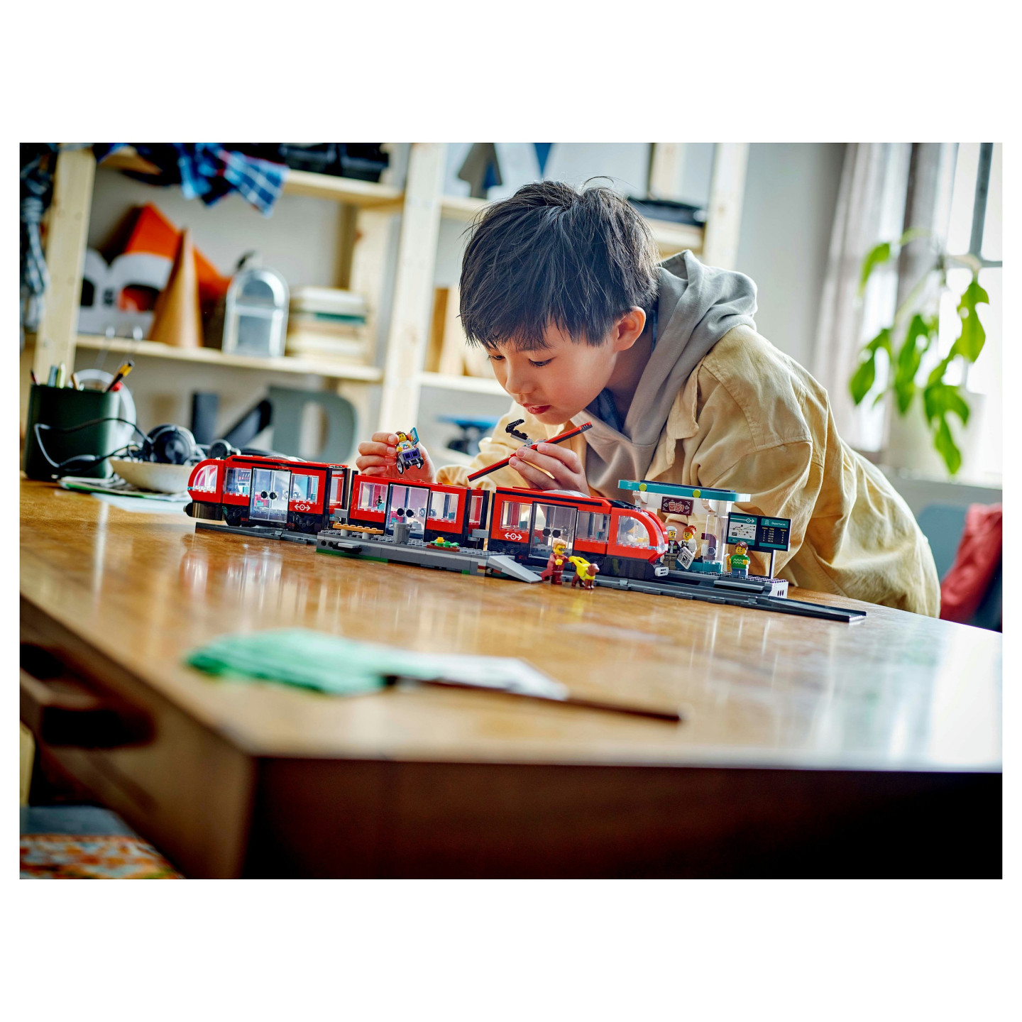 LEGO 60423 City Straßenbahn mit Haltestelle — Buy in Cyprus with Fast Delivery