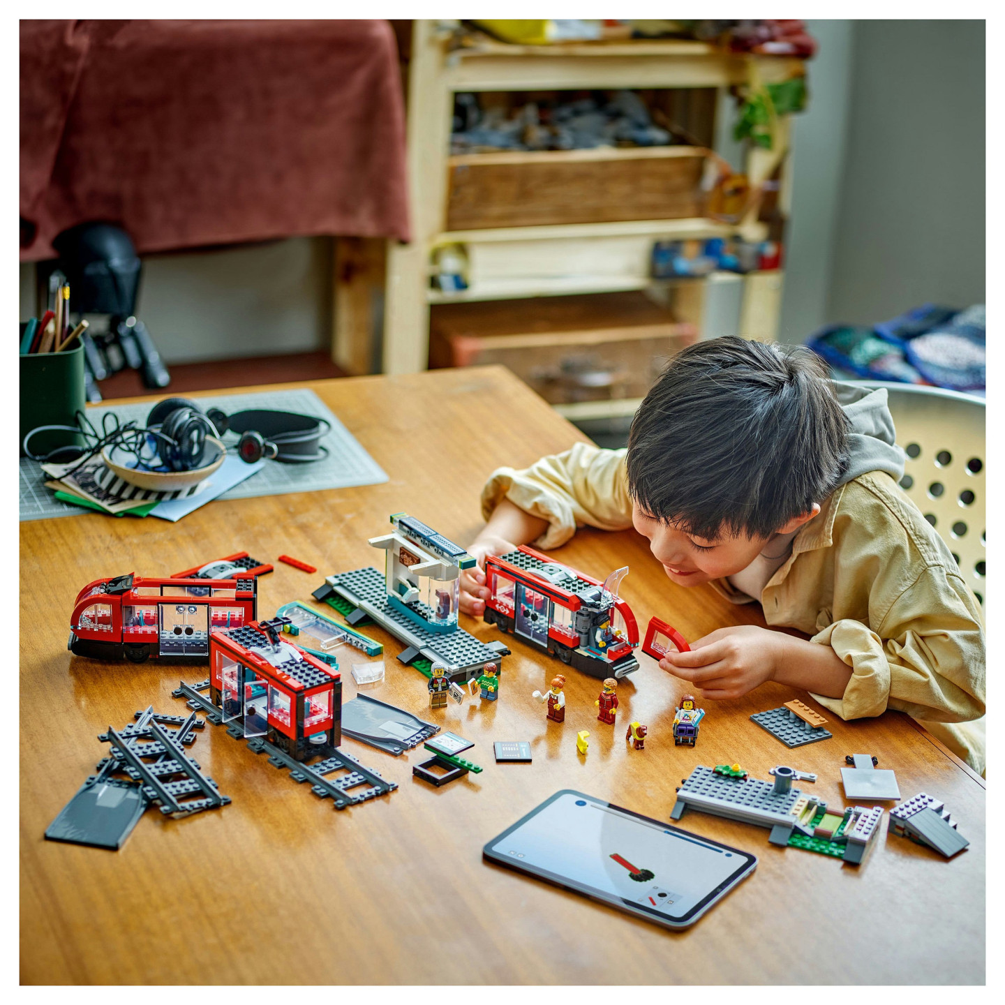 LEGO 60423 City Straßenbahn mit Haltestelle — Buy in Cyprus with Fast Delivery