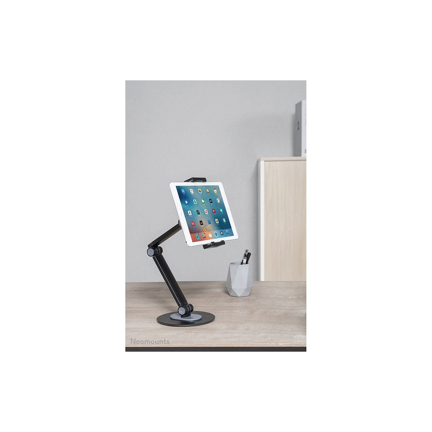 Neomounts DS15-550BL1 Universal Tablet-Ständer für 4.7-12.9' - Tablets 1KG — Buy in Cyprus with Fast Delivery