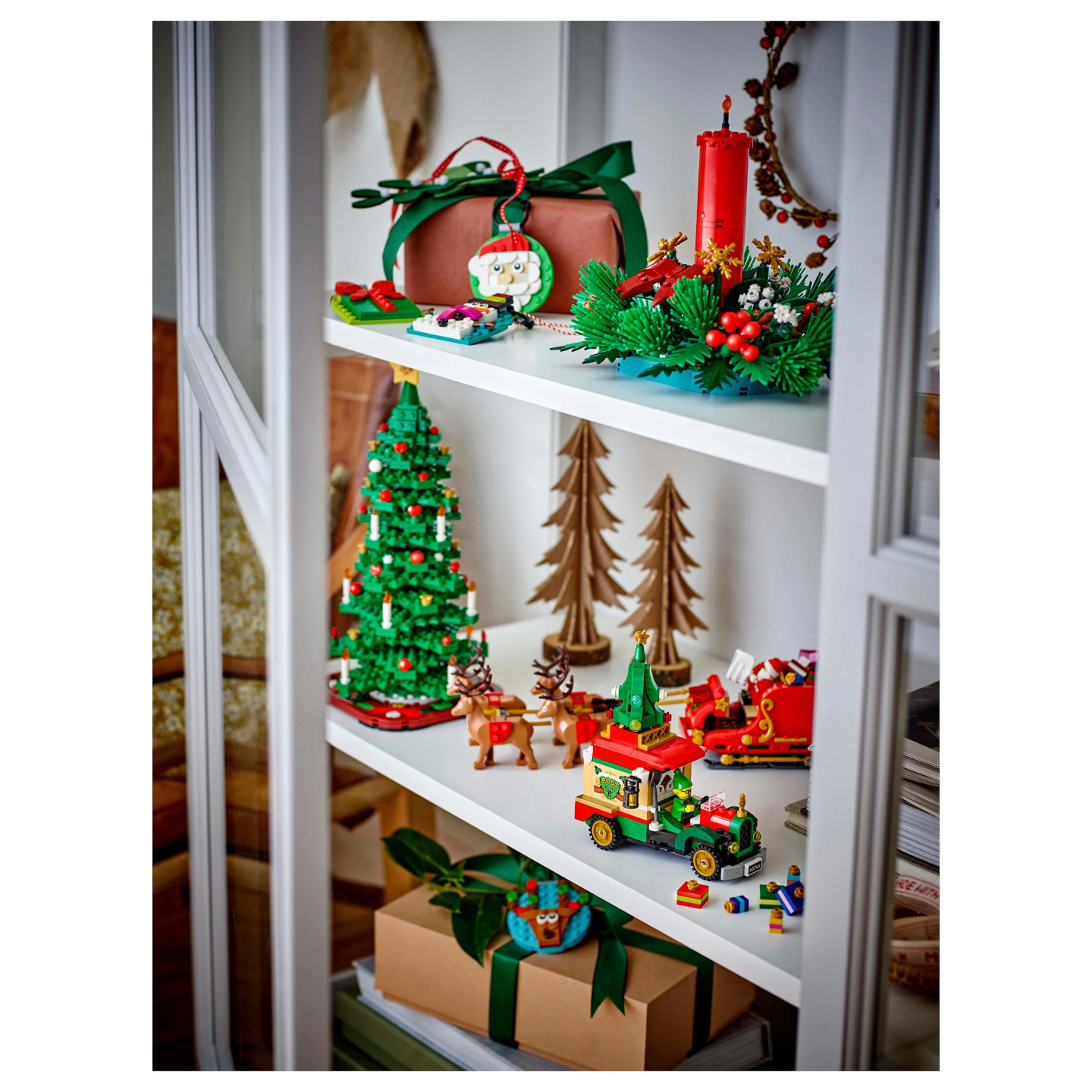 LEGO 40743 Iconic Weihnachtsgesteck — Buy in Cyprus with Fast Delivery