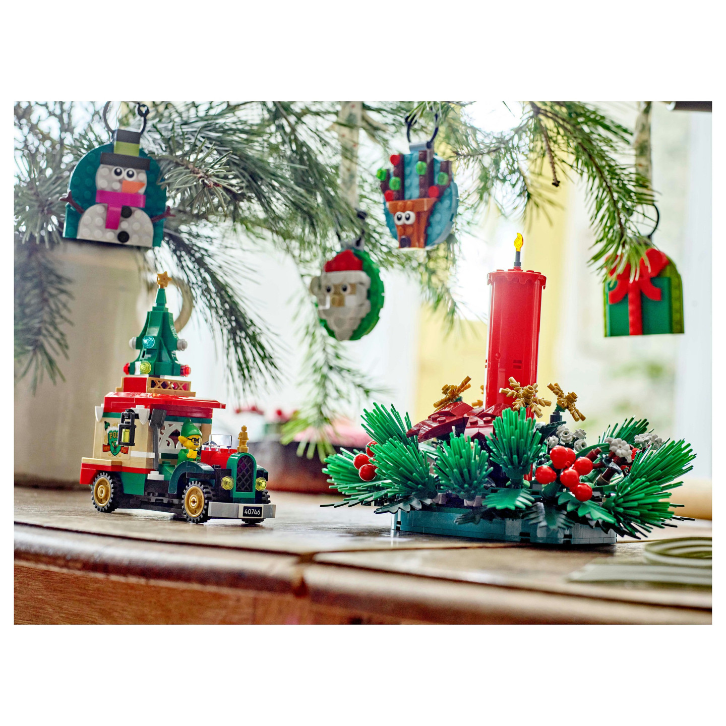 LEGO 40743 Iconic Weihnachtsgesteck — Buy in Cyprus with Fast Delivery