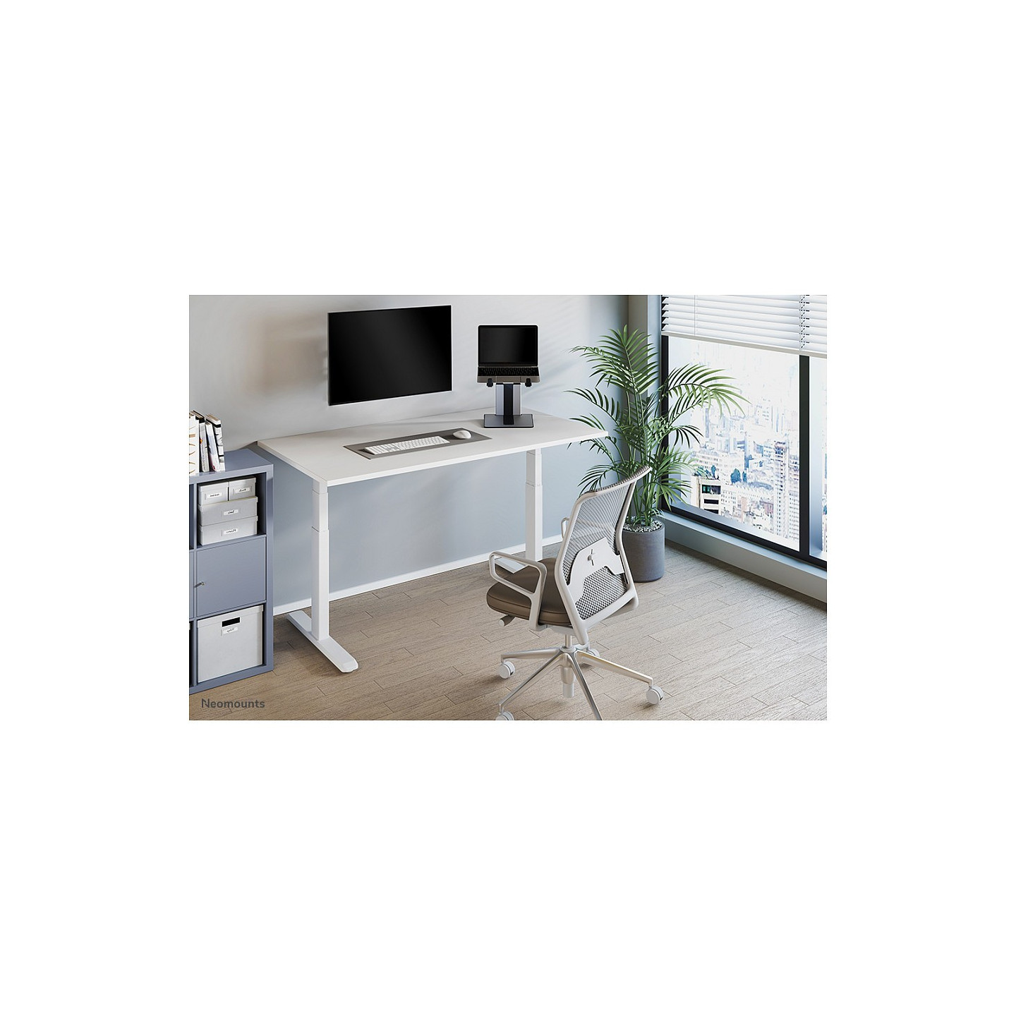 Neomounts NSLS200 Laptop-Ständer -Schwarz Silber faltbar 5KG — Buy in Cyprus with Fast Delivery