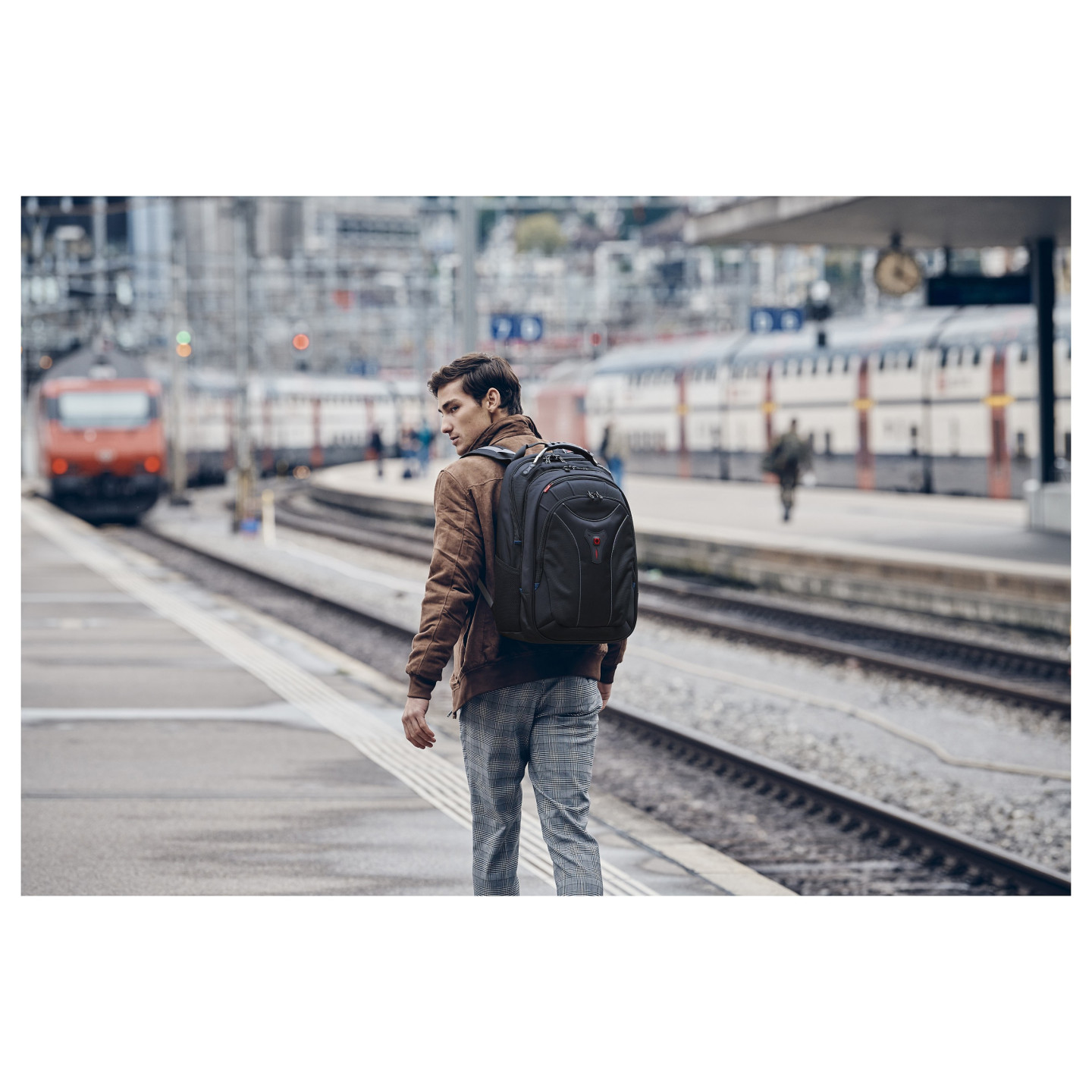 WENGER Carbon Notebook Rucksack fuer 15.6 bis 43.9cm 15.6 bis 17.3Zoll Tablet. Laptop schwarz