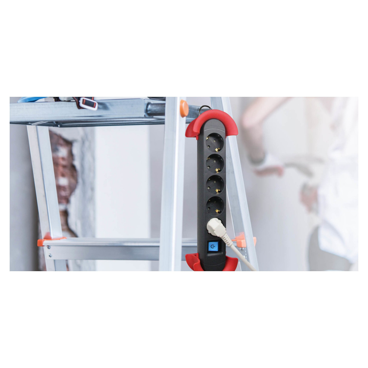 BACHMANN HOOK Indoor 5x Schutzkontakt Kunststoff mit Schalter 5m — Buy in Cyprus with Fast Delivery