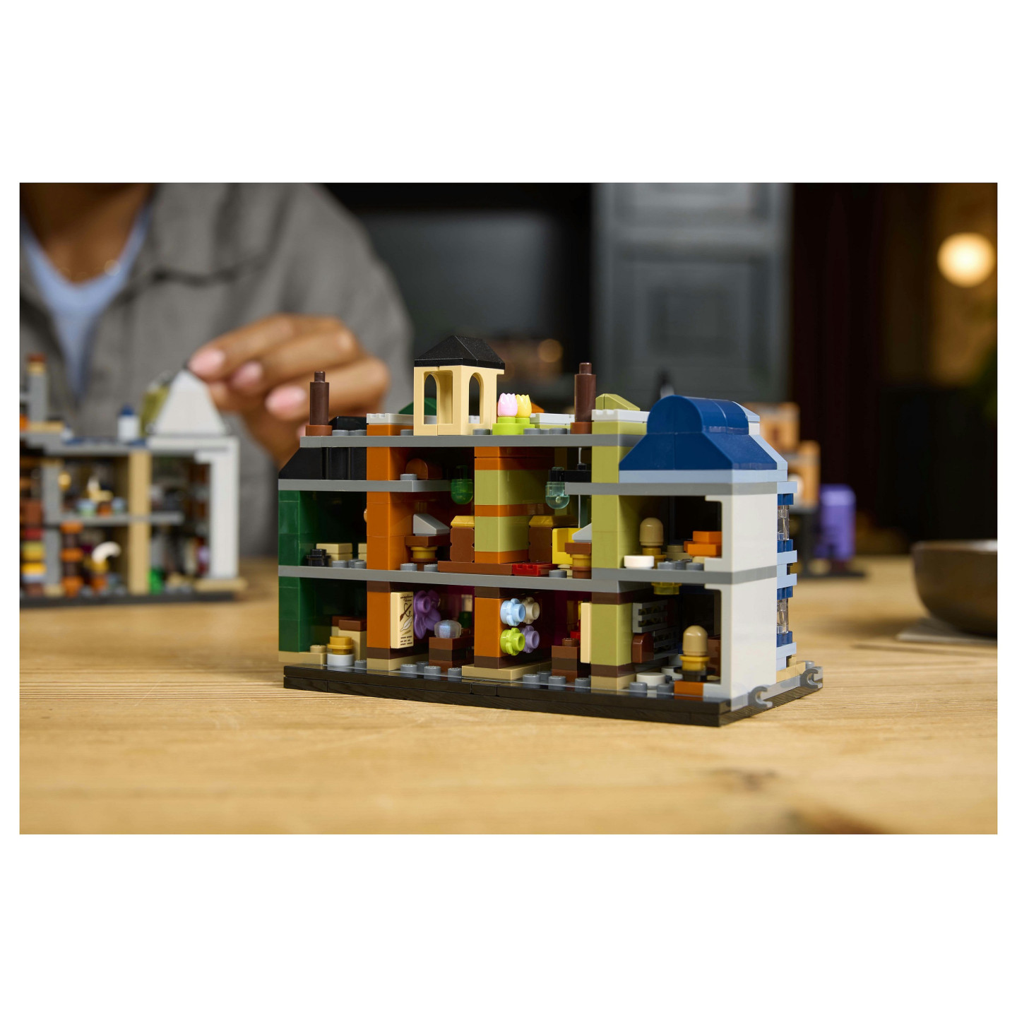 LEGO Harry Potter Die Zauberläden der Winkelgasse 76444 — Buy in Cyprus with Fast Delivery