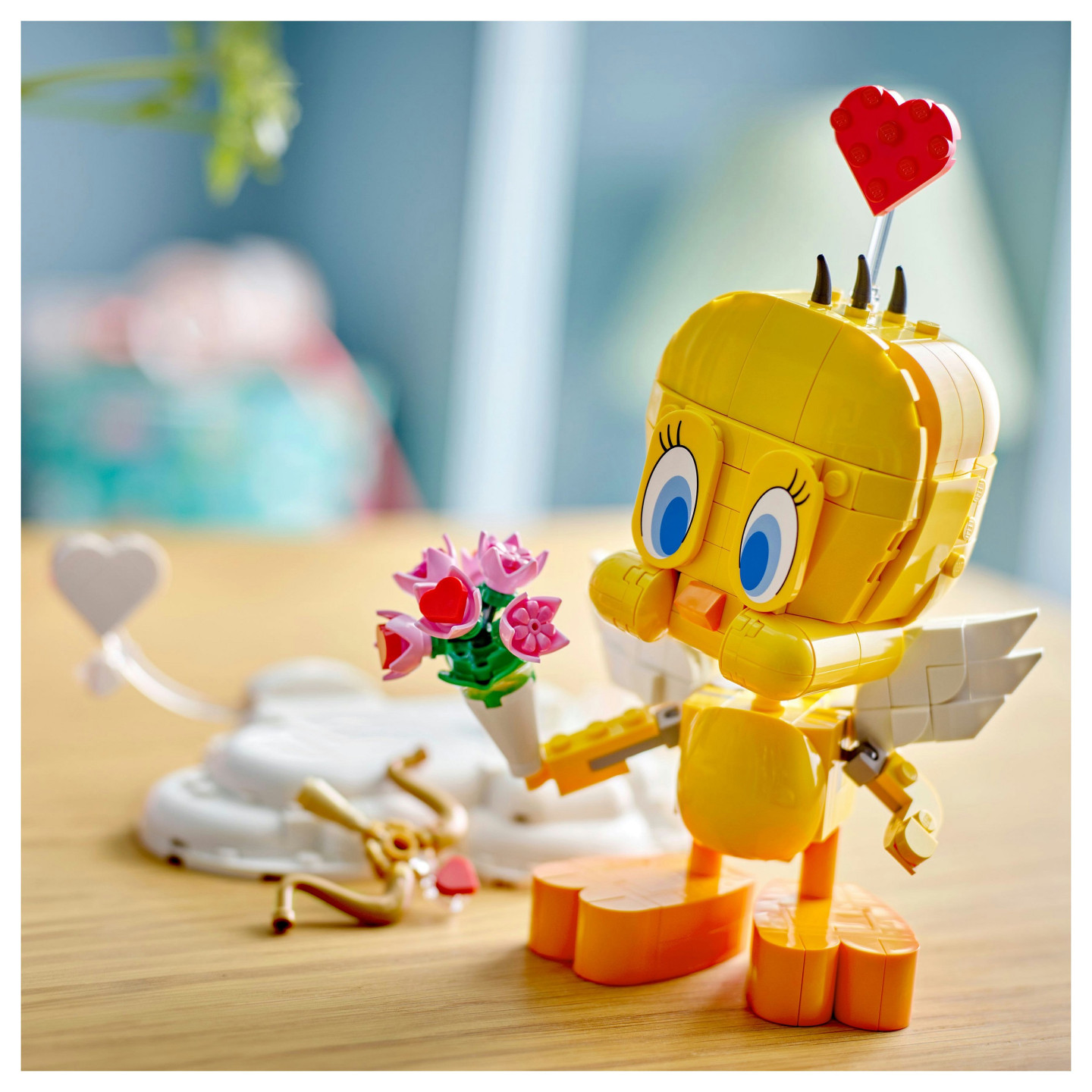 LEGO 40824 Looney Tunes Liebesbote Tweety — Buy in Cyprus with Fast Delivery