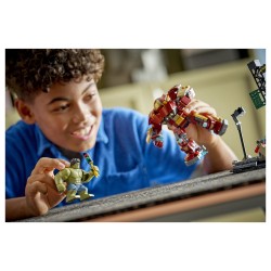 LEGO 76343 Marvel Super Heroes Duell der Giganten: Hulkbuster vs. Hulk — Buy in Cyprus with Fast Delivery