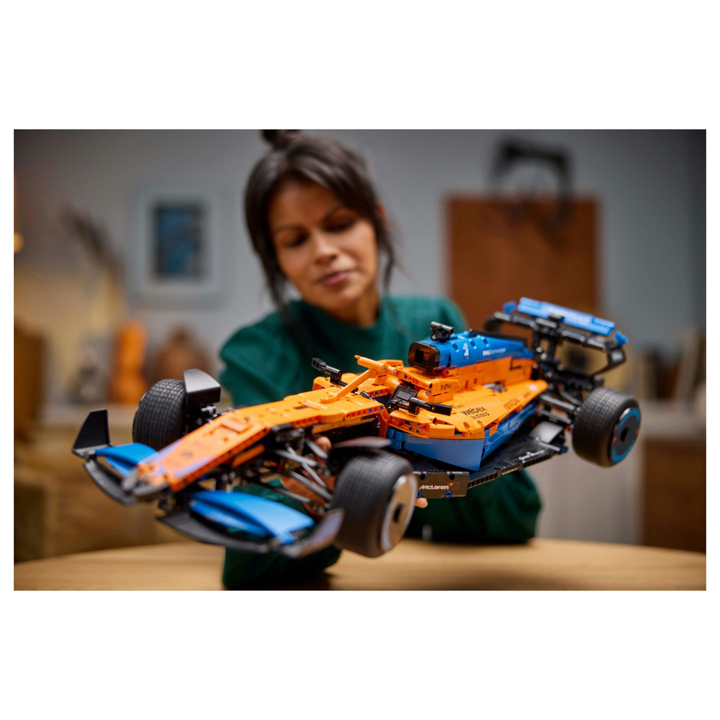 LEGO Technic McLaren Formel 1 Rennwagen 42141 — Buy in Cyprus with Fast Delivery