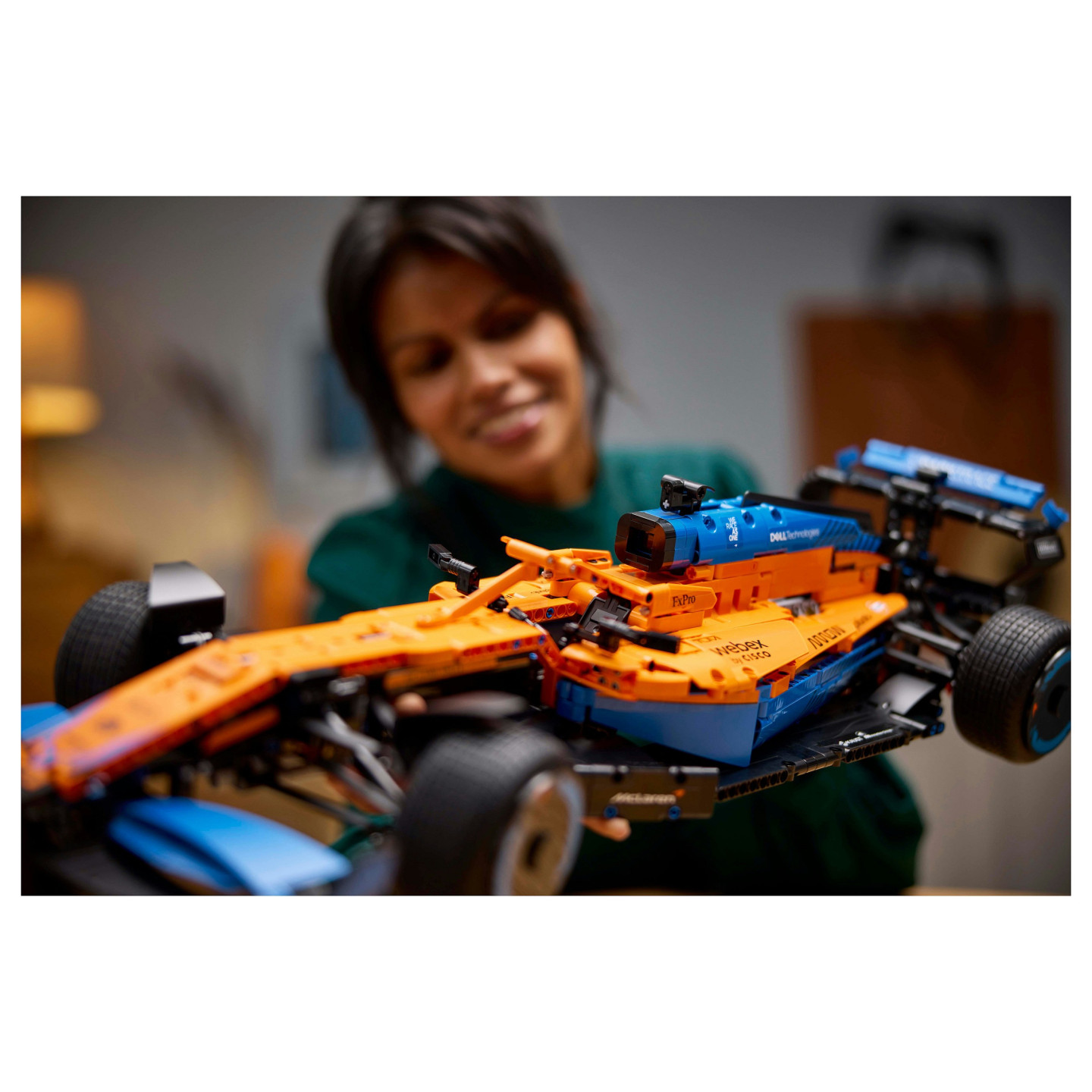 LEGO Technic McLaren Formel 1 Rennwagen 42141 — Buy in Cyprus with Fast Delivery