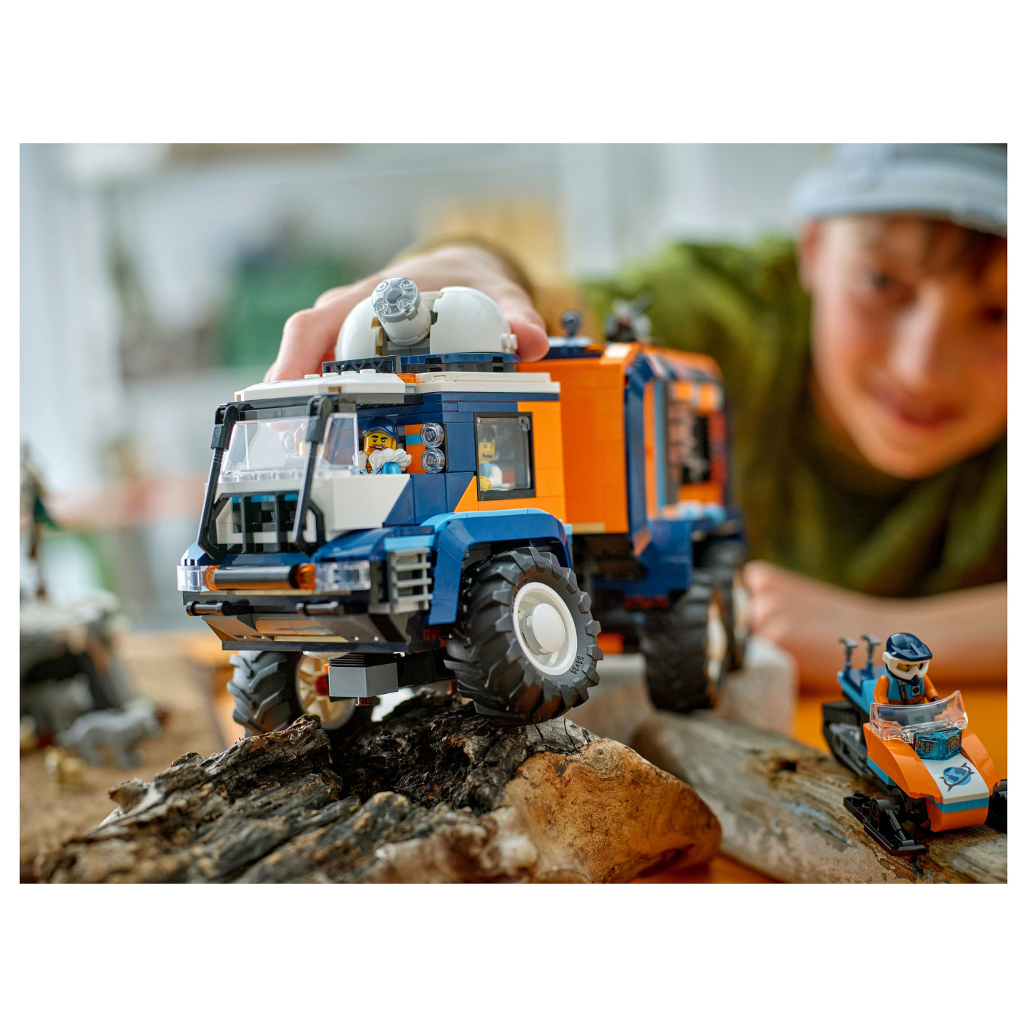LEGO 60471 City Arktis-Truck mit Labor — Buy in Cyprus with Fast Delivery