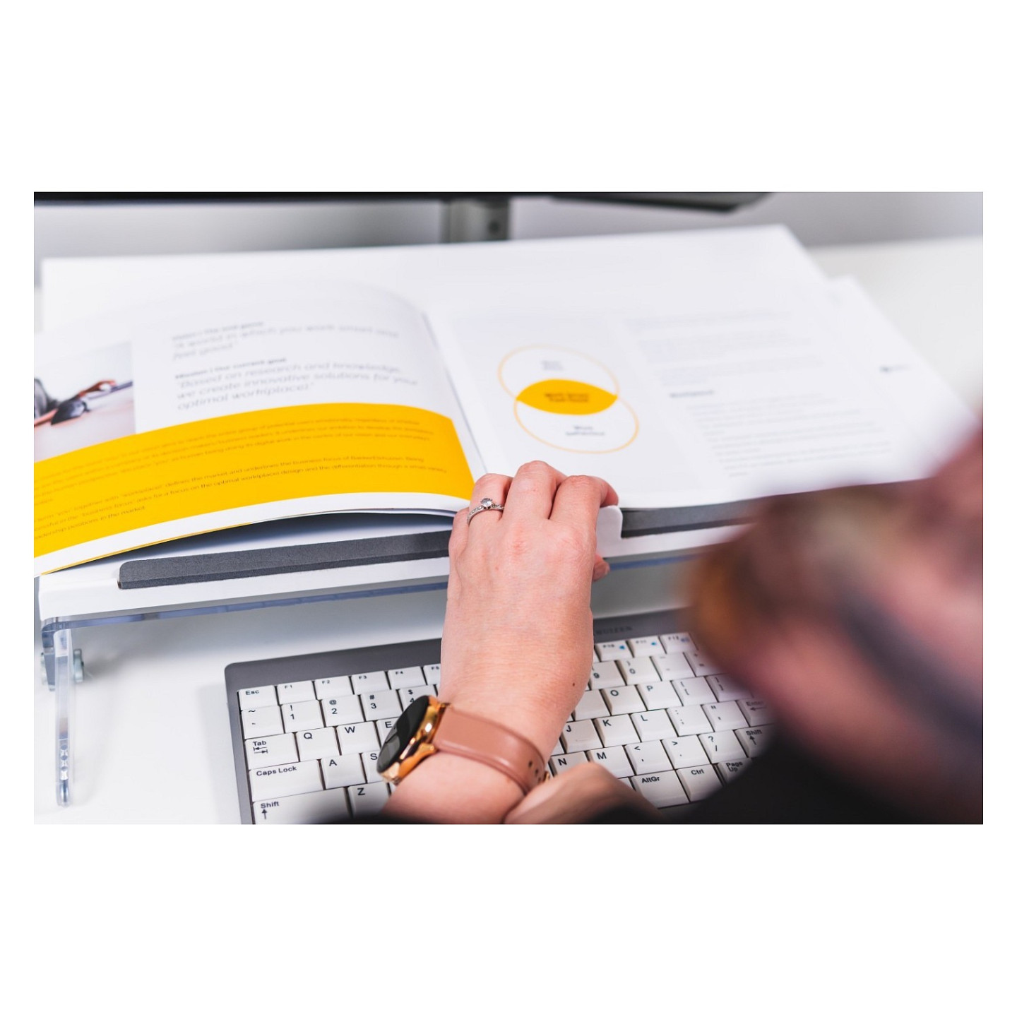 BakkerElkhuizen FlexDesk 630 New Dokumentenhalter — Buy in Cyprus with Fast Delivery