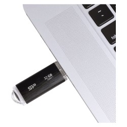 STICK USB3.1 32GB Silicon Power B02 Black — Buy in Cyprus with Fast Delivery