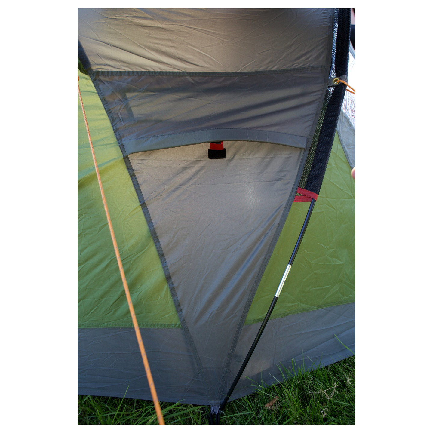COLEMAN Darwin 4 Plus Akti. Zelt 4 Pers. & Vorzelt — Buy in Cyprus with Fast Delivery