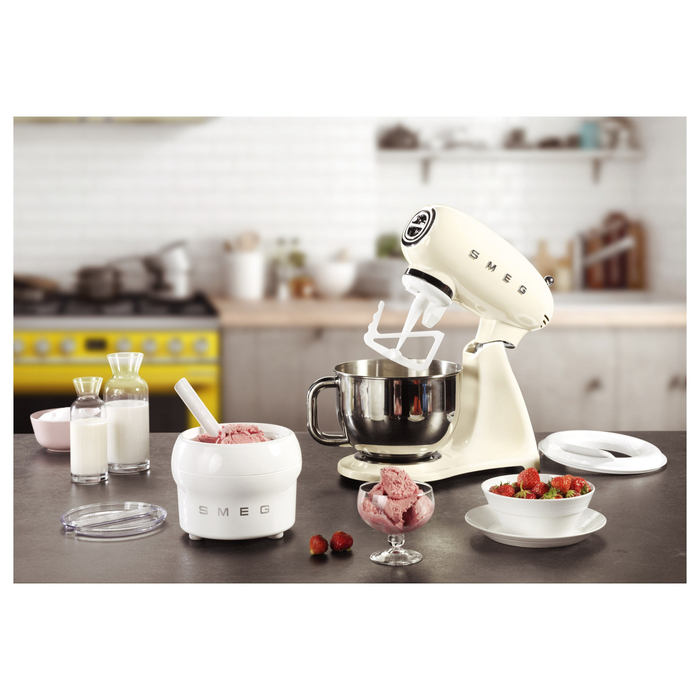 SMEG Zubehör Eismaschinen-Einsatz — Buy in Cyprus with Fast Delivery