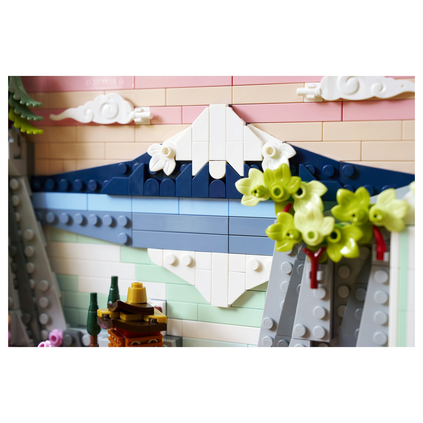 LEGO 31218 Art Japanische Kirschbltenlandschaft — Buy in Cyprus with Fast Delivery