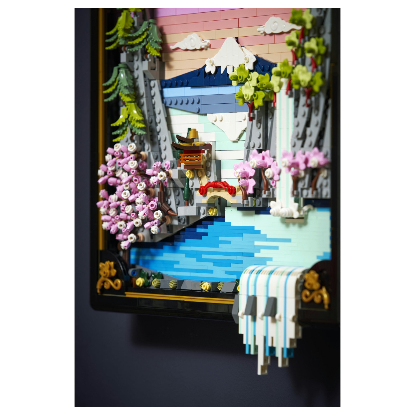 LEGO 31218 Art Japanische Kirschbltenlandschaft — Buy in Cyprus with Fast Delivery
