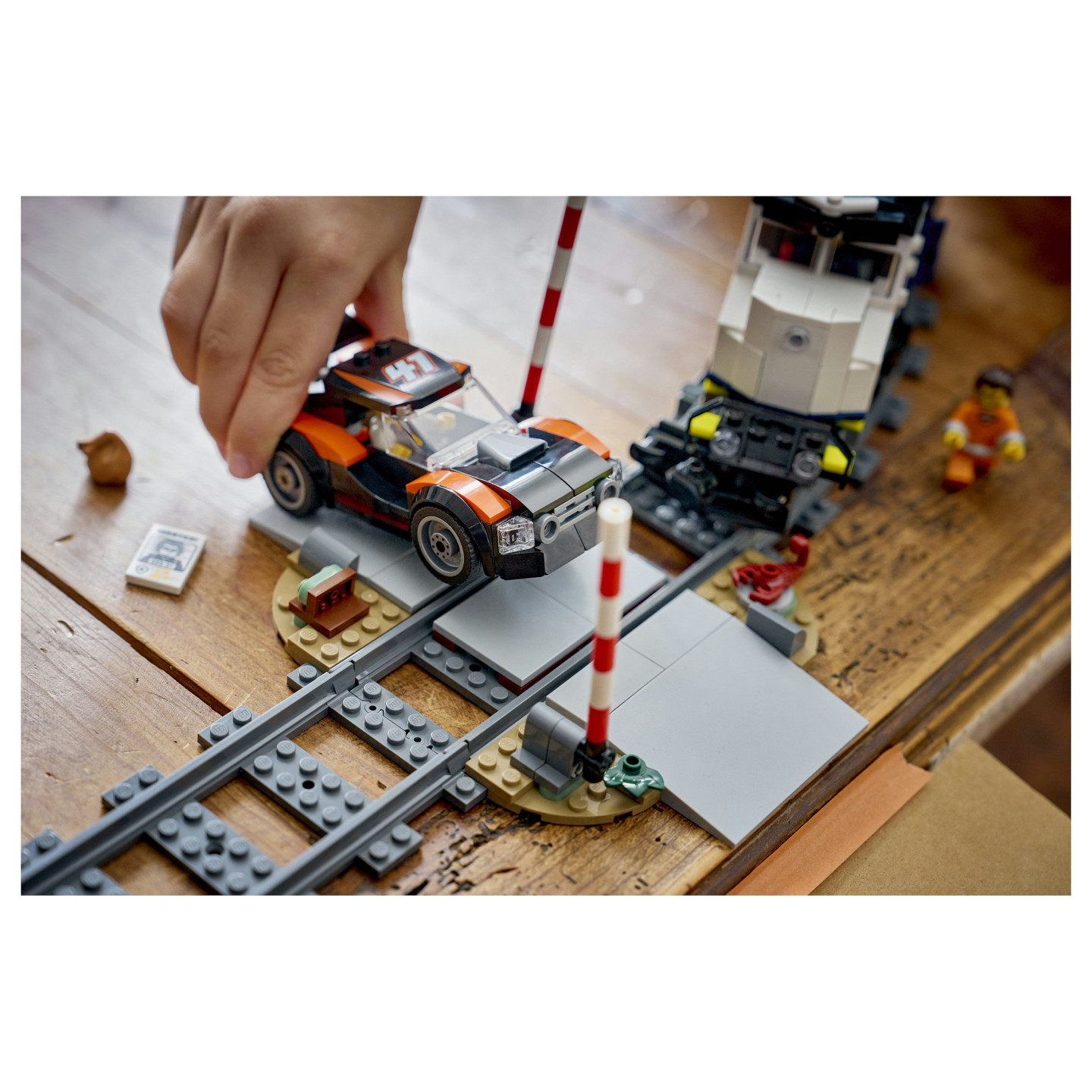 LEGO 60508 City berfall auf den Polizeizug — Buy in Cyprus with Fast Delivery