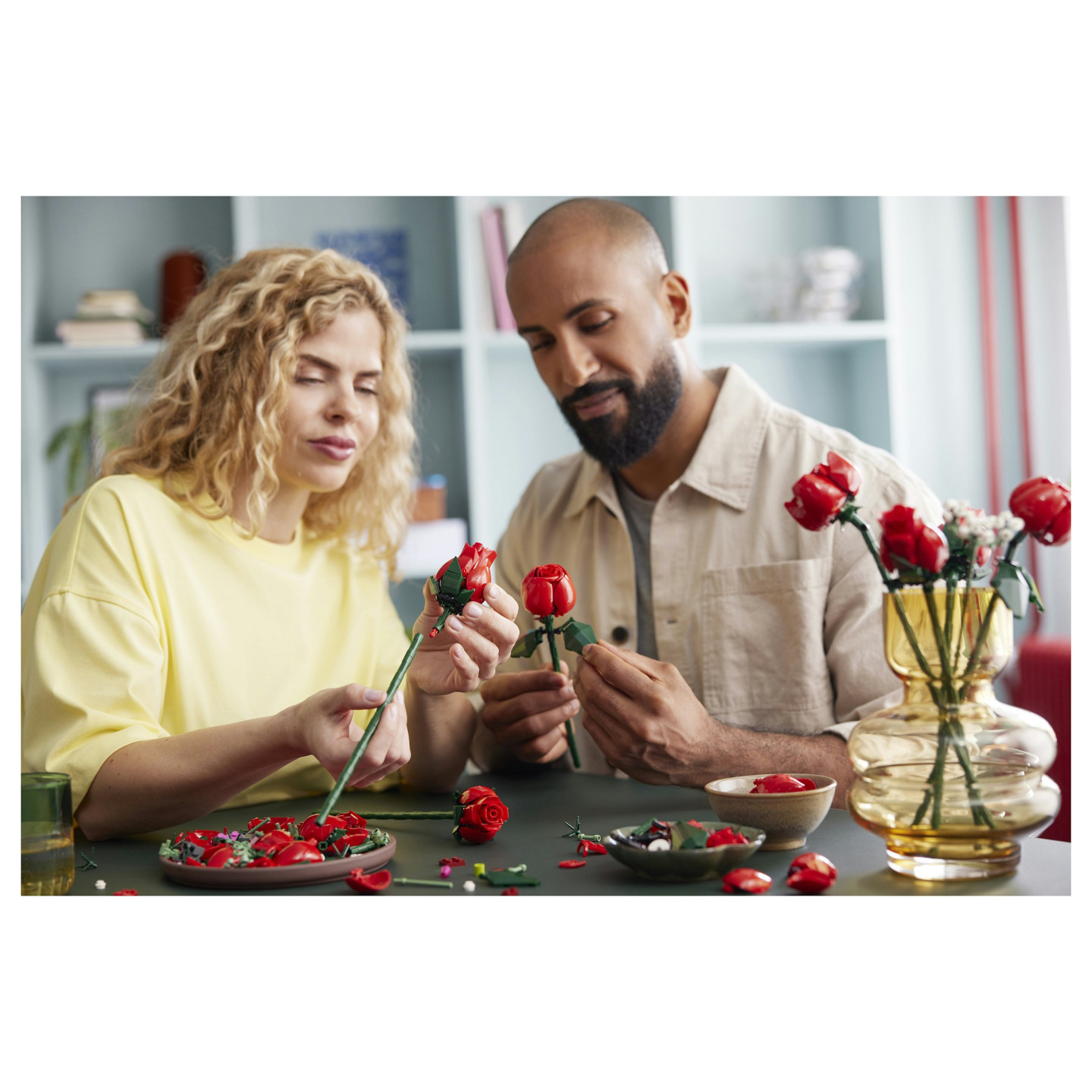 LEGO Icons Rosenstrauß 10328 — Buy in Cyprus with Fast Delivery