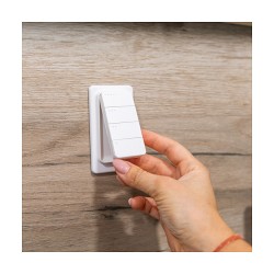 Shelly Plug & Play 'Blu RC Button 4' Fernbedienung inkl. Magnethalter 4-fach 16 Aktionen Weiß