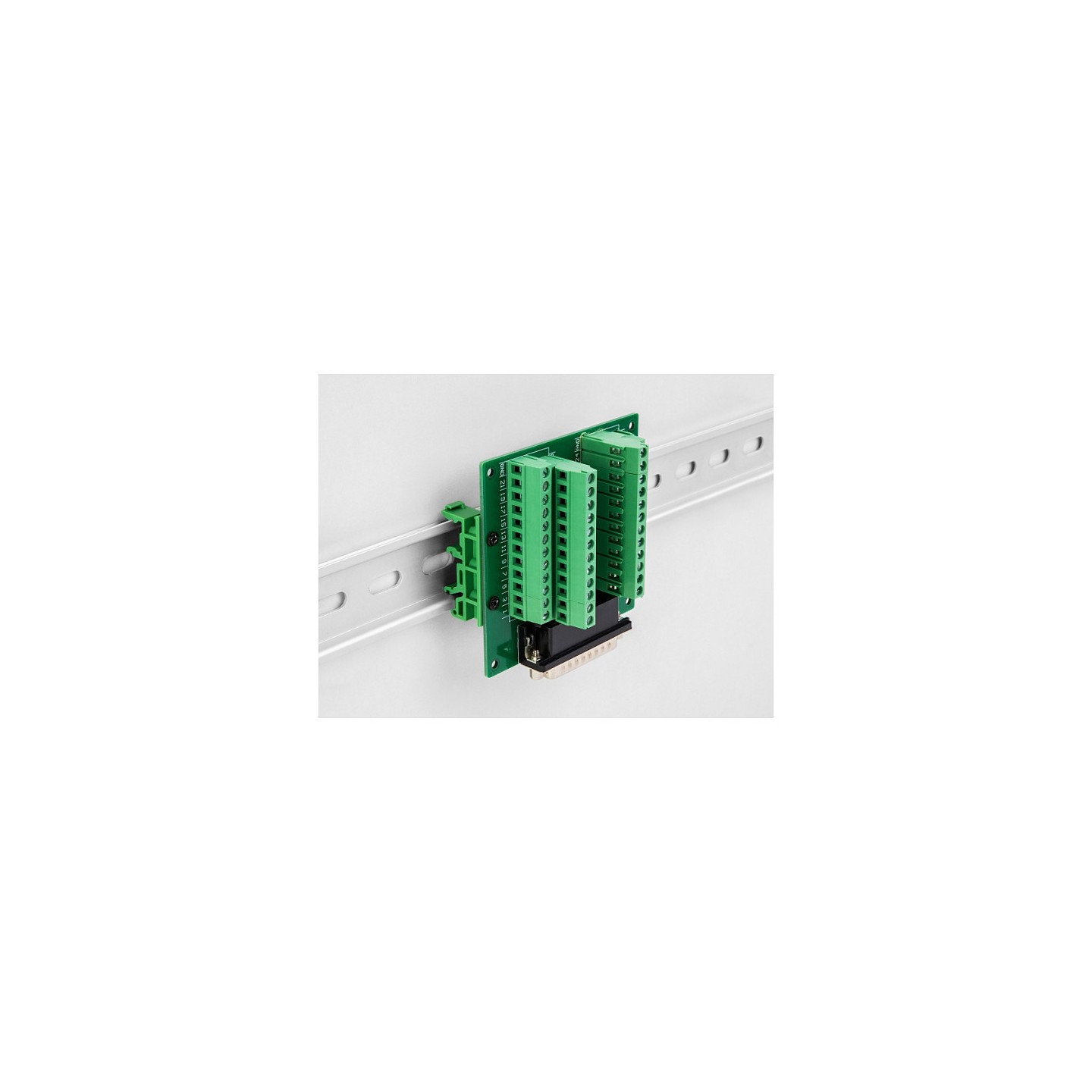DELOCK D-Sub HD 44 Pin Stecker zu Terminalblock fur Hutschiene — Buy in Cyprus with Fast Delivery