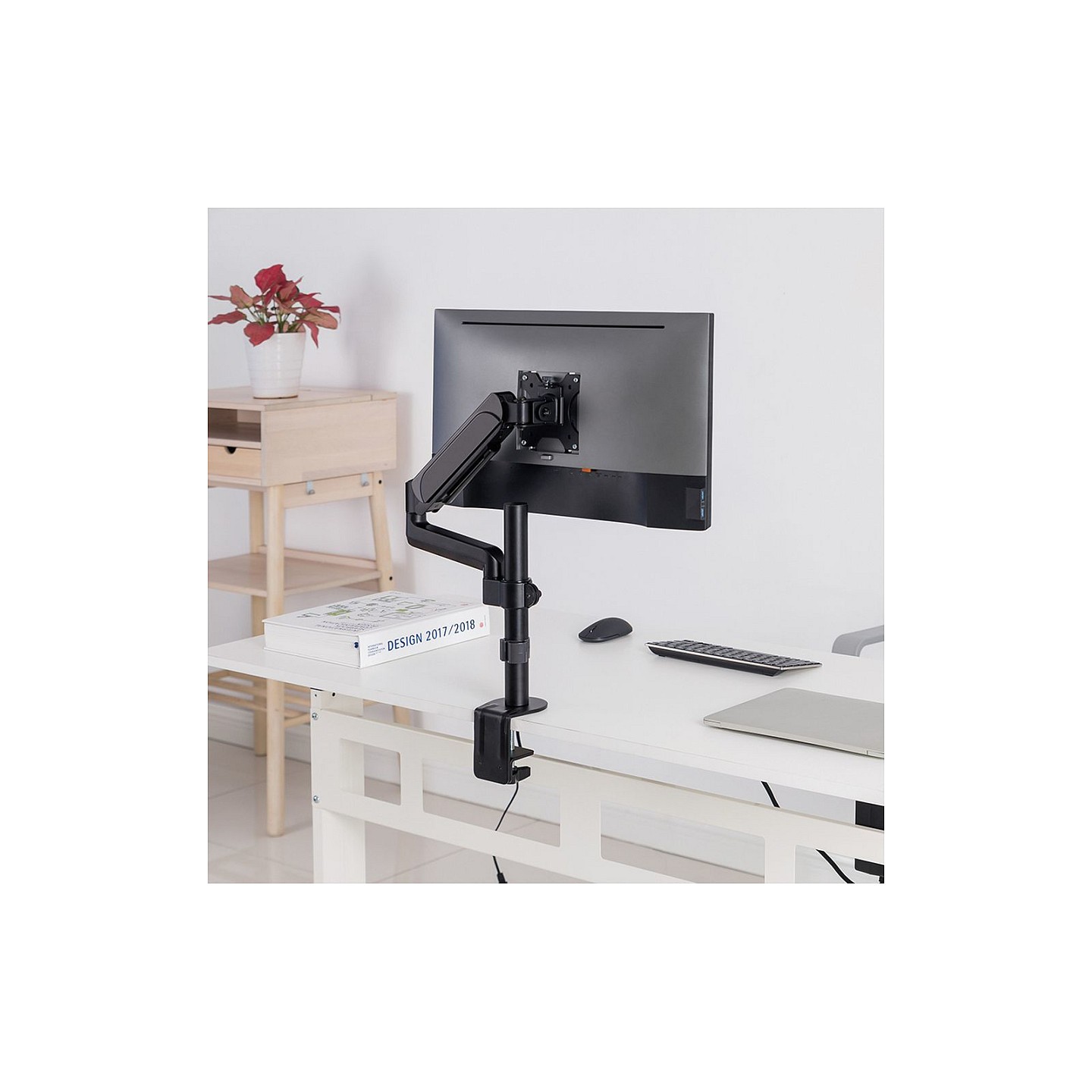 VALUE LCD-Arm Trgerstange. 4 Gelenke. Tischmontage. 17-32 Zoll. bis 9 kg — Buy in Cyprus with Fast Delivery