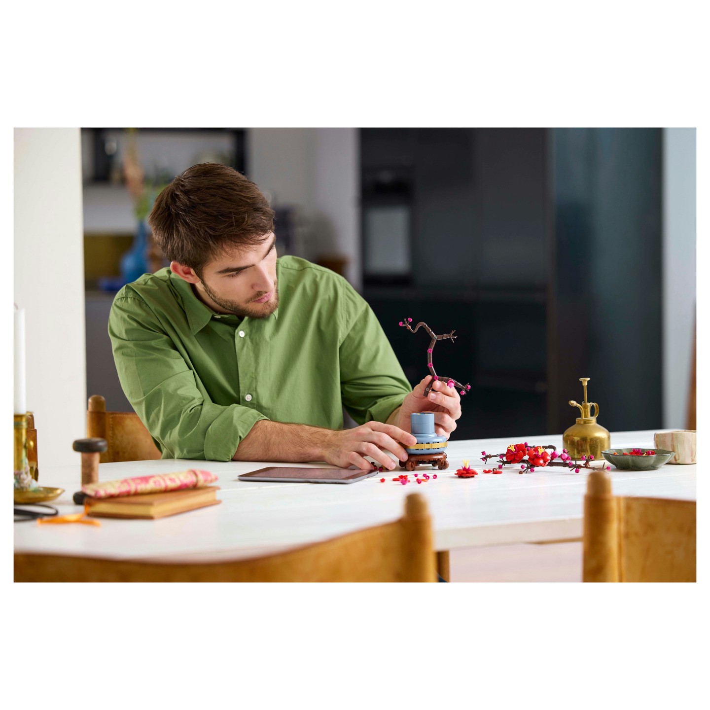LEGO Icons - Pflaumenblüte — Buy in Cyprus with Fast Delivery