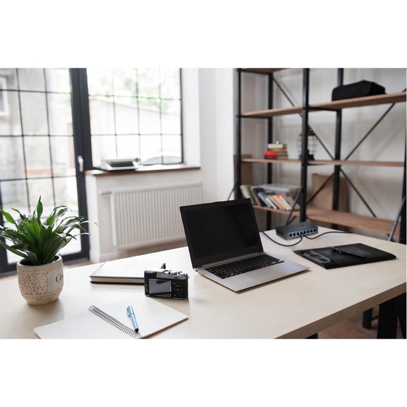 Buy D-Link DMS-108 - 8-Port 2.5G Multi-Gig Unmanaged L2 Desktop Switch - Black in Cyprus, Nicosia, Limassol, Larnaka, Pafos