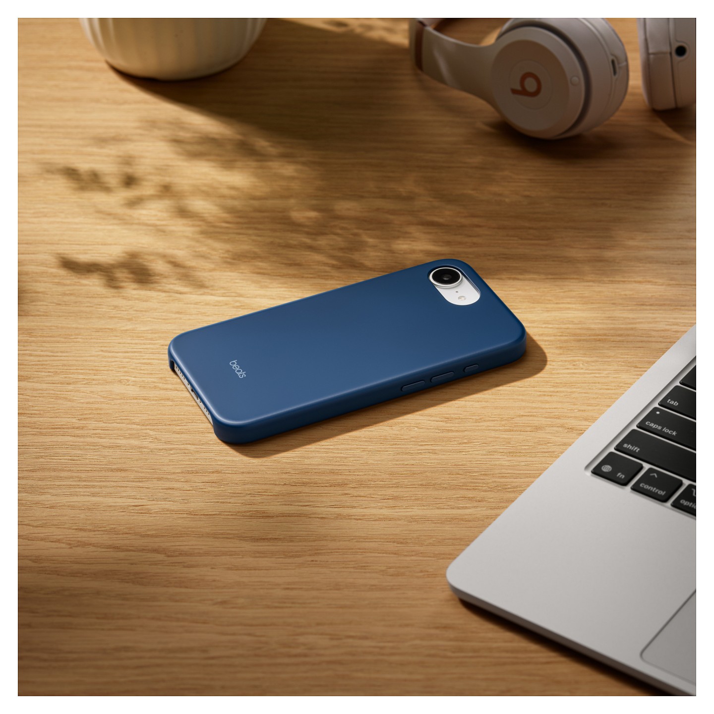 Beats Case iPhone 17e mit MagSafe (felsblau) — Buy in Cyprus with Fast Delivery
