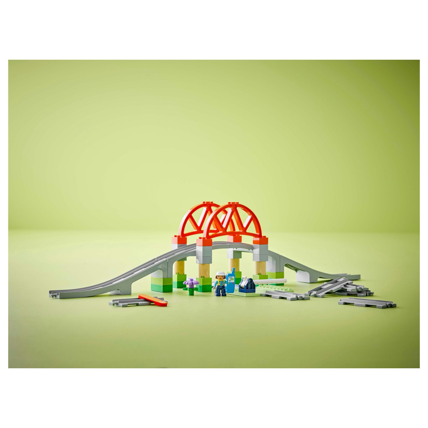 LEGO 10426 DUPLO Town Eisenbahnbrcke und Schienen - Erweiterungsset — Buy in Cyprus with Fast Delivery