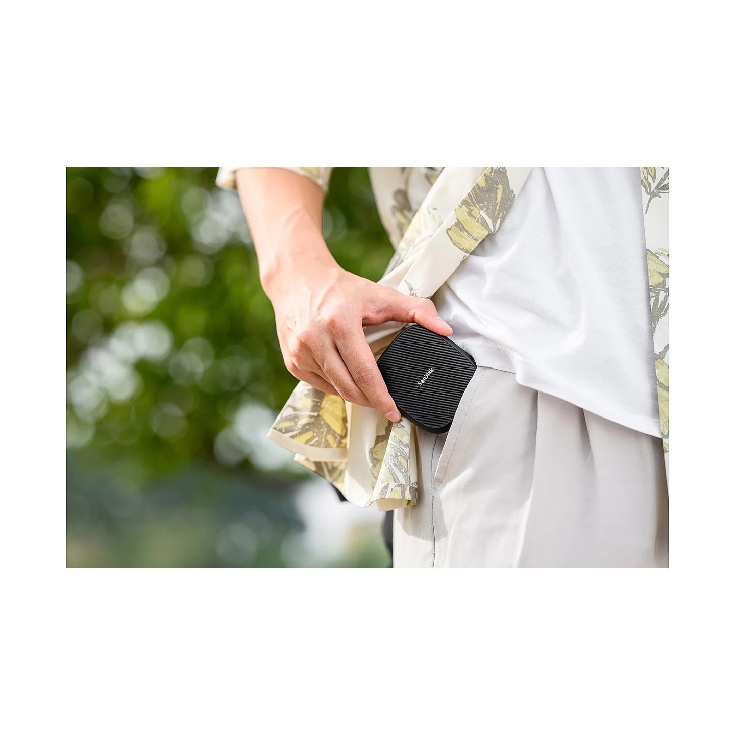 1TB SANDISK PHONE SSD EXTERNAL SSD — Buy in Cyprus with Fast Delivery