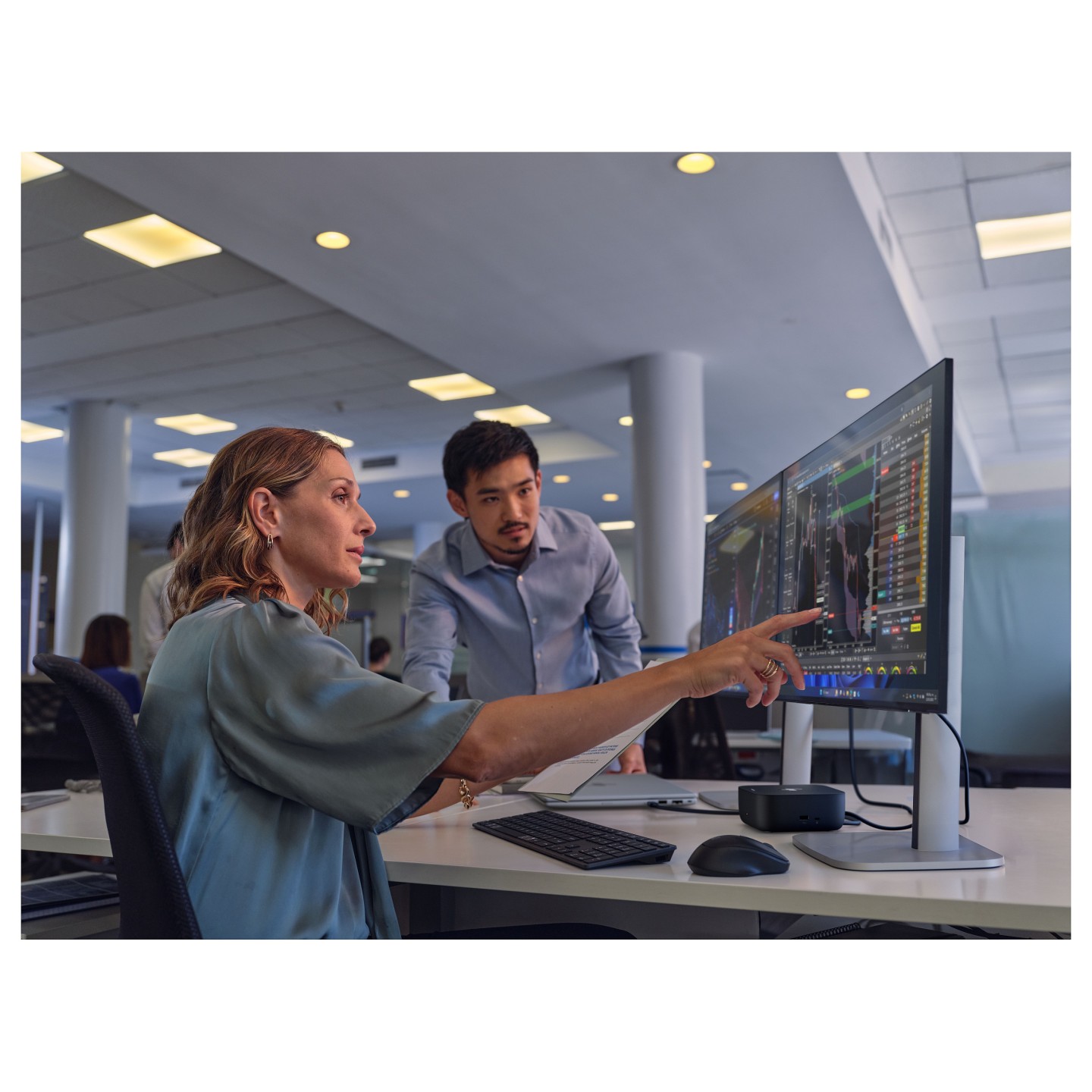 D HP USB-C 100 W G6 Dockingstation — Buy in Cyprus with Fast Delivery