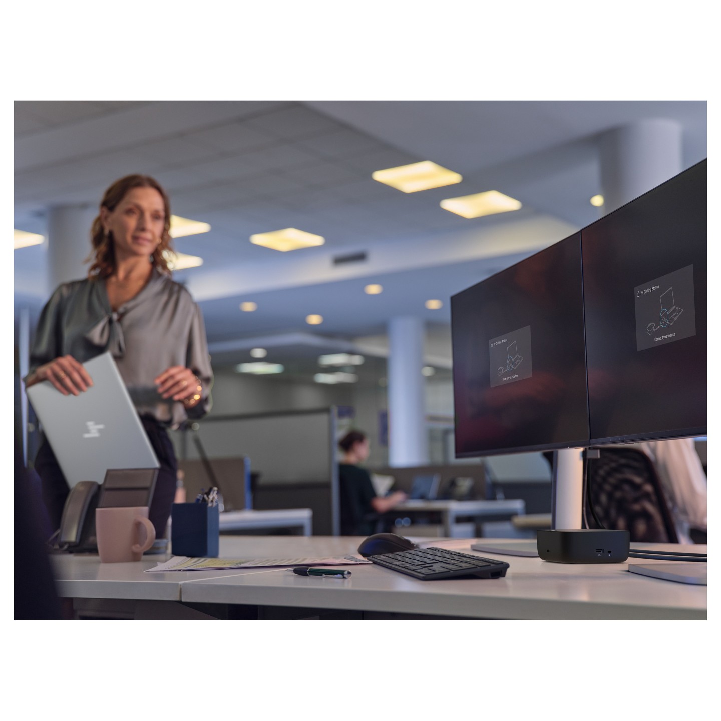 D HP USB-C 100 W G6 Dockingstation — Buy in Cyprus with Fast Delivery